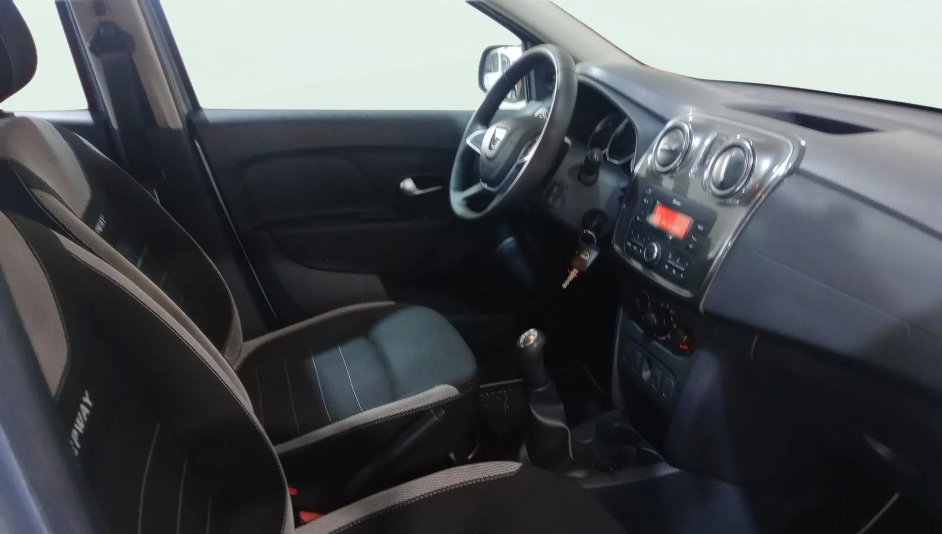 Dacia Sandero Access 1.0 SS - foto 6