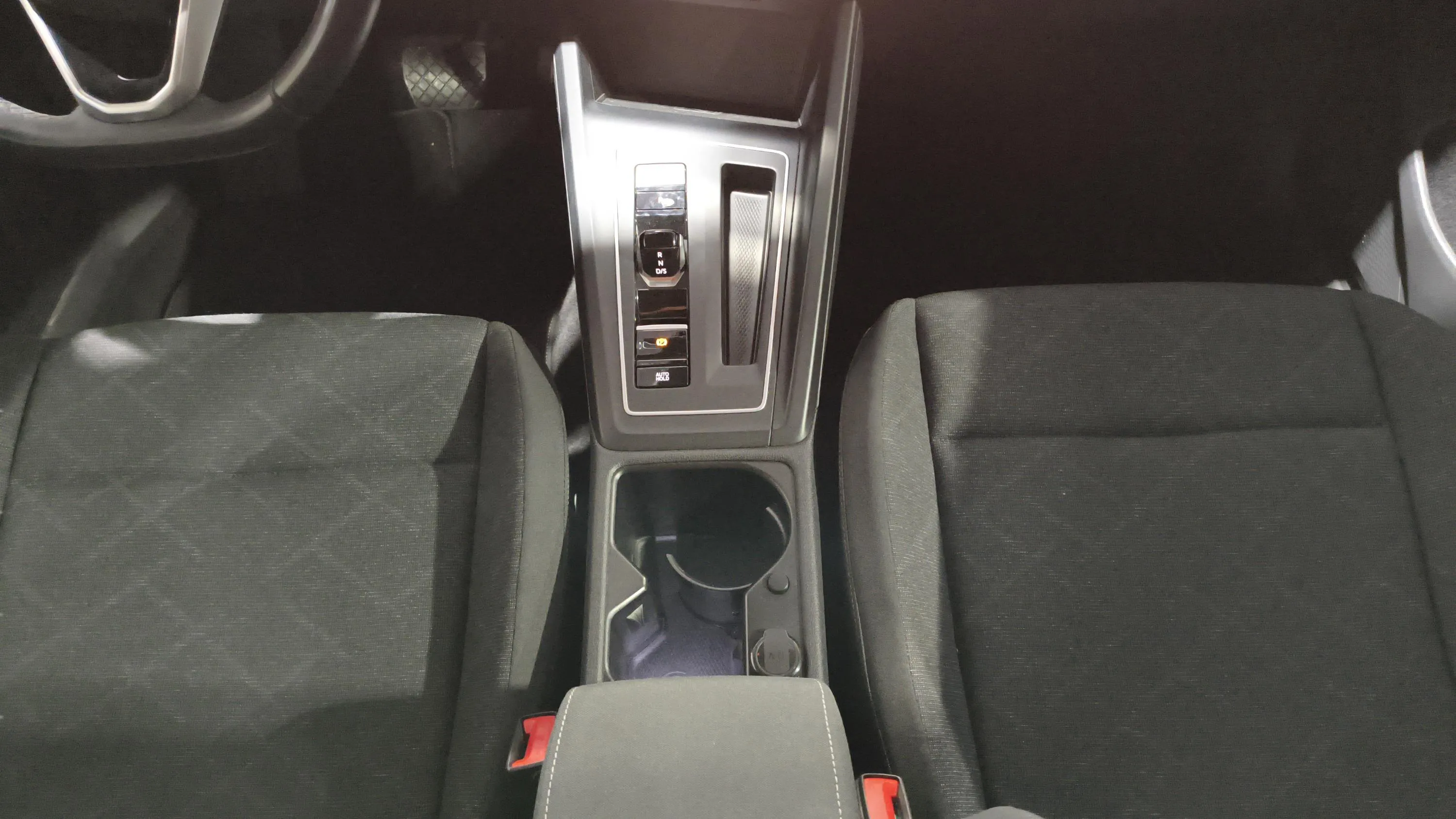 Volkswagen Golf 2.0 TDI DSG - foto 16