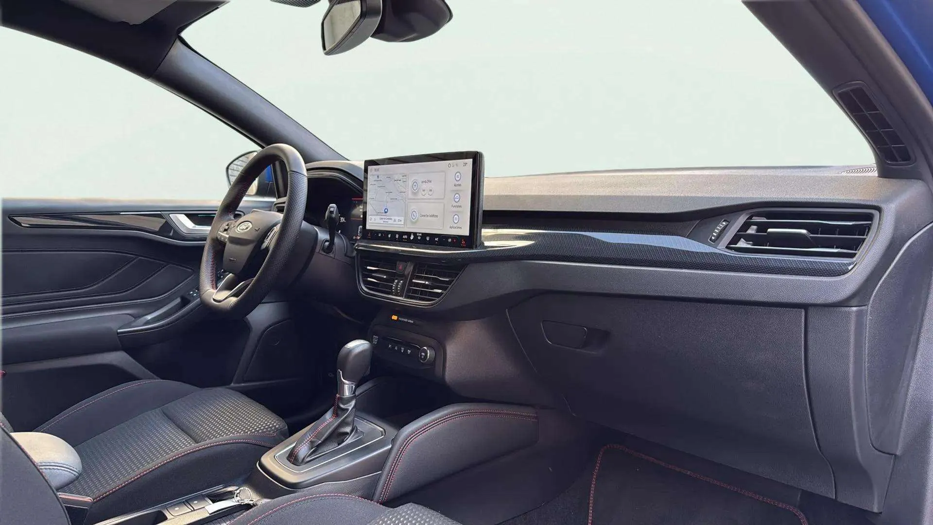 Ford Focus 1.0 EcoBoost MHEV ST-Line X - foto 22