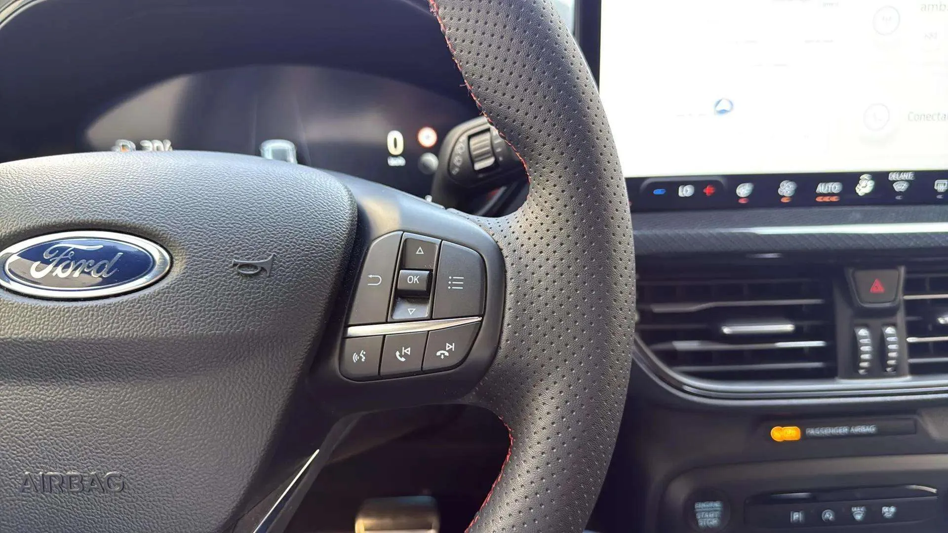 Ford Focus 1.0 EcoBoost MHEV ST-Line X - foto 17