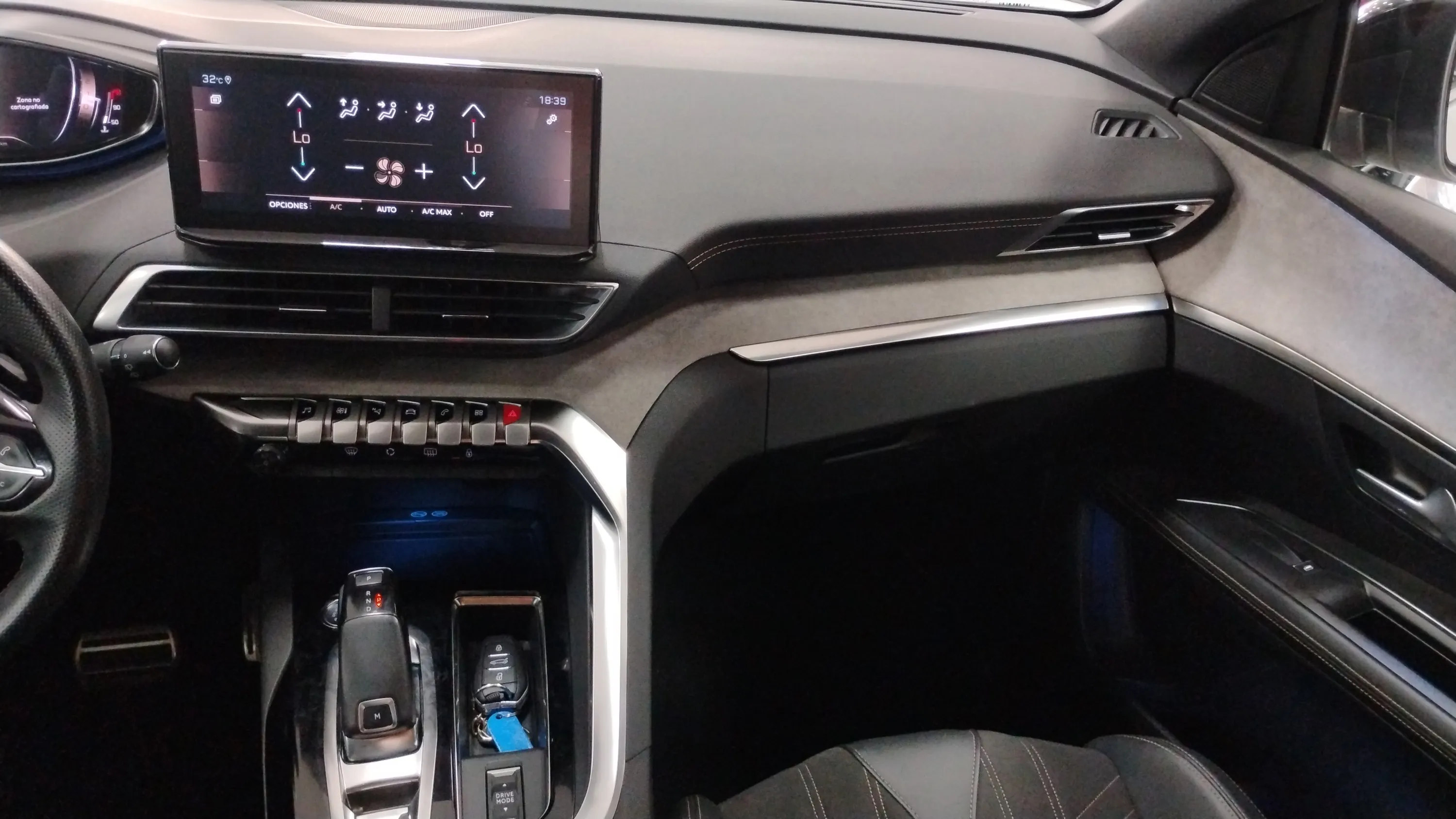 Peugeot 3008 1.5 BlueHDi GT EAT8 - foto 12