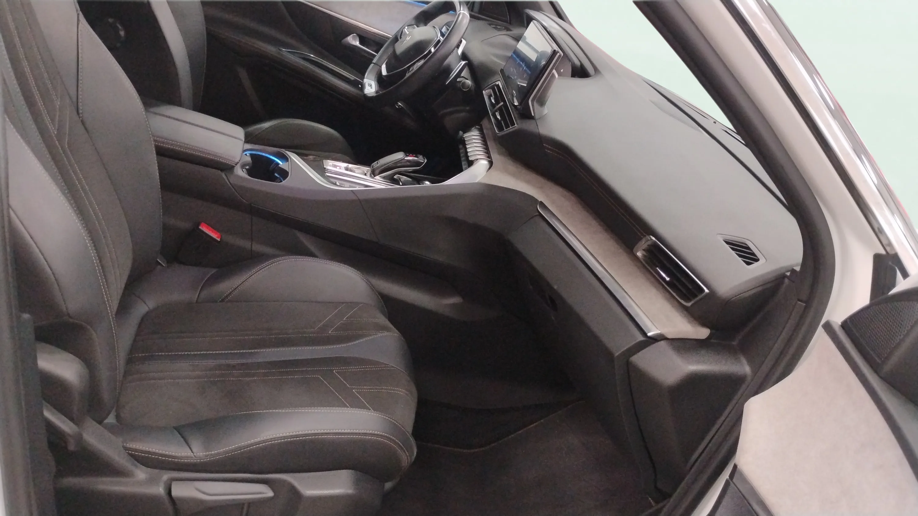 Peugeot 3008 1.5 BlueHDi GT EAT8 - foto 15