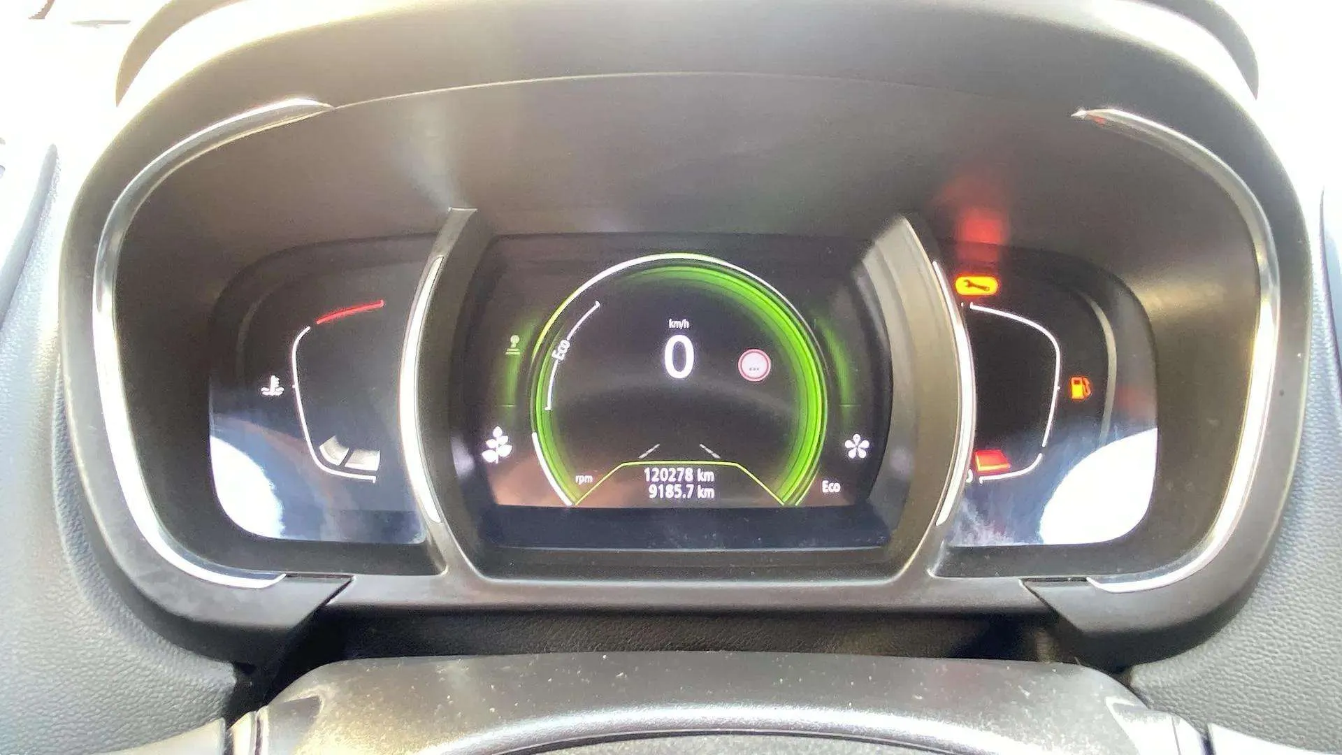Renault Grand Scénic Black Edition TCe GPF - foto 12