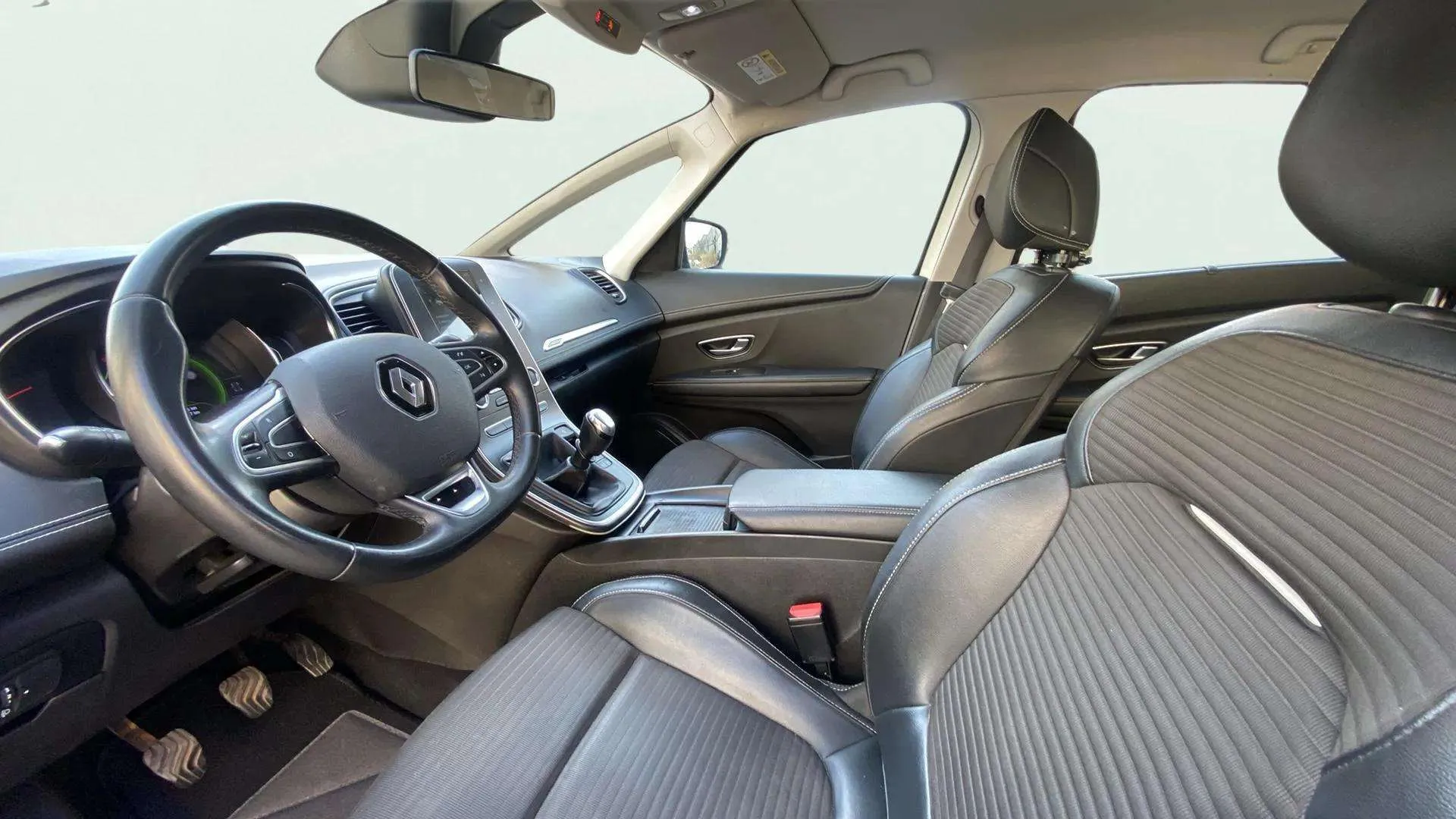 Renault Grand Scénic Black Edition TCe GPF - foto 13