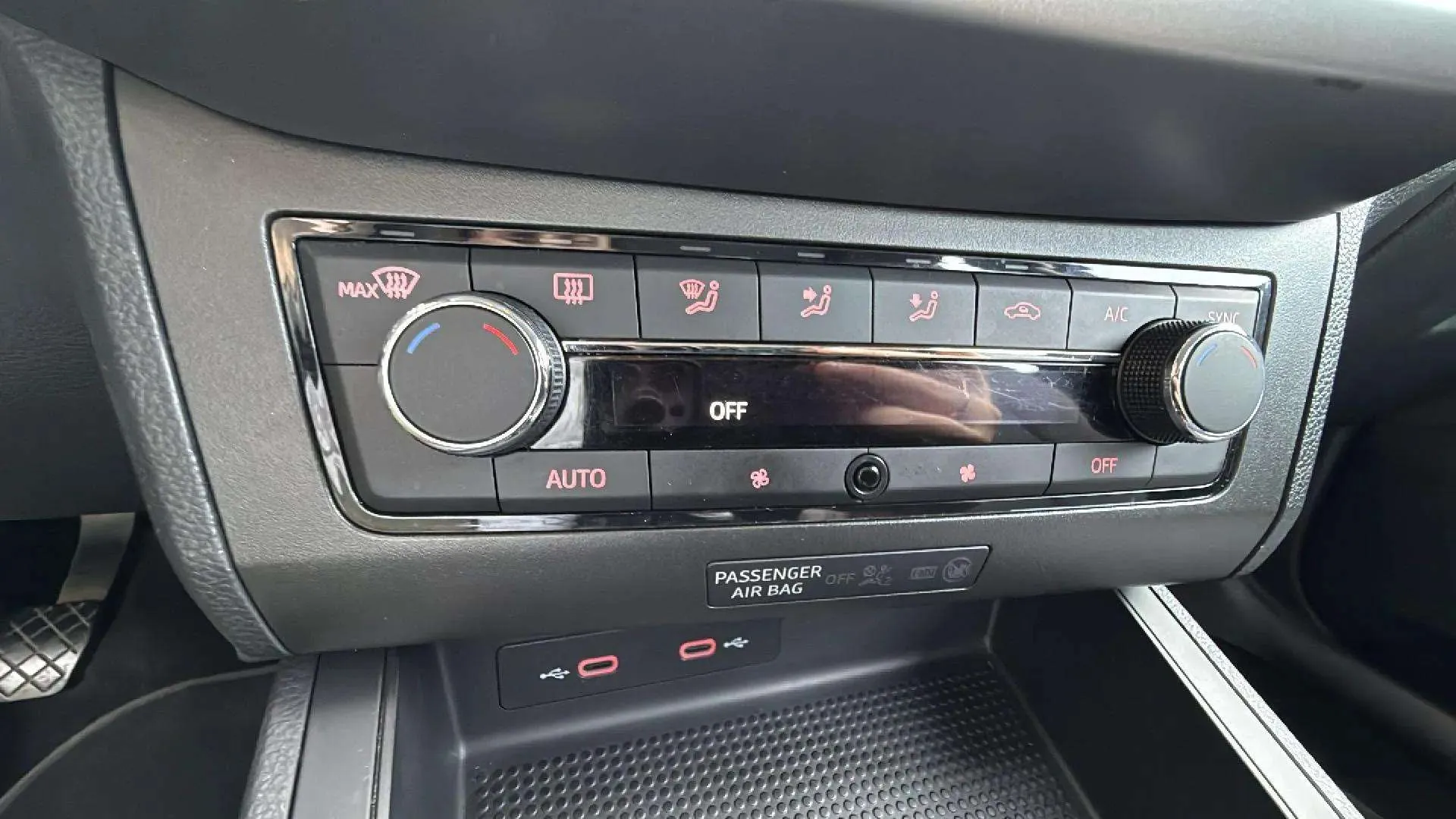 SEAT Ibiza 1.0 TSI Style Go Navi - foto 17