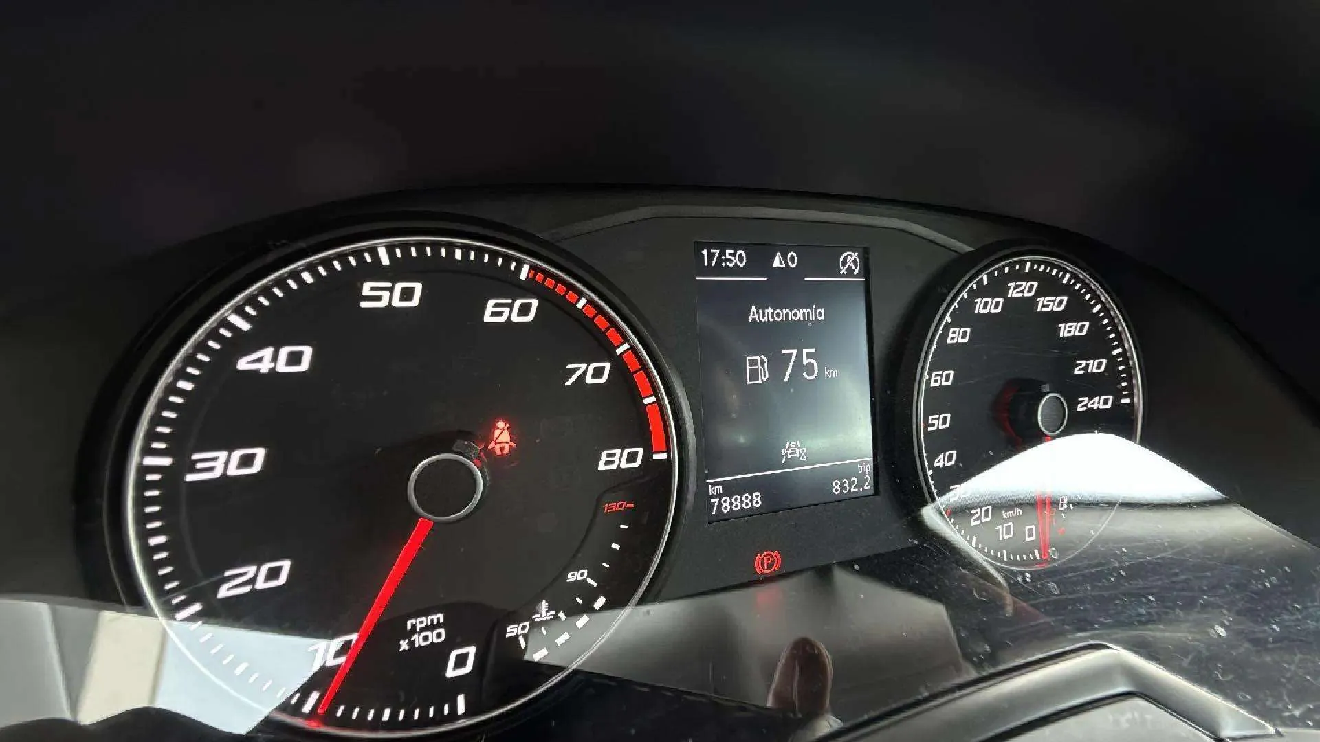 SEAT Ibiza 1.0 TSI Style Go Navi - foto 11