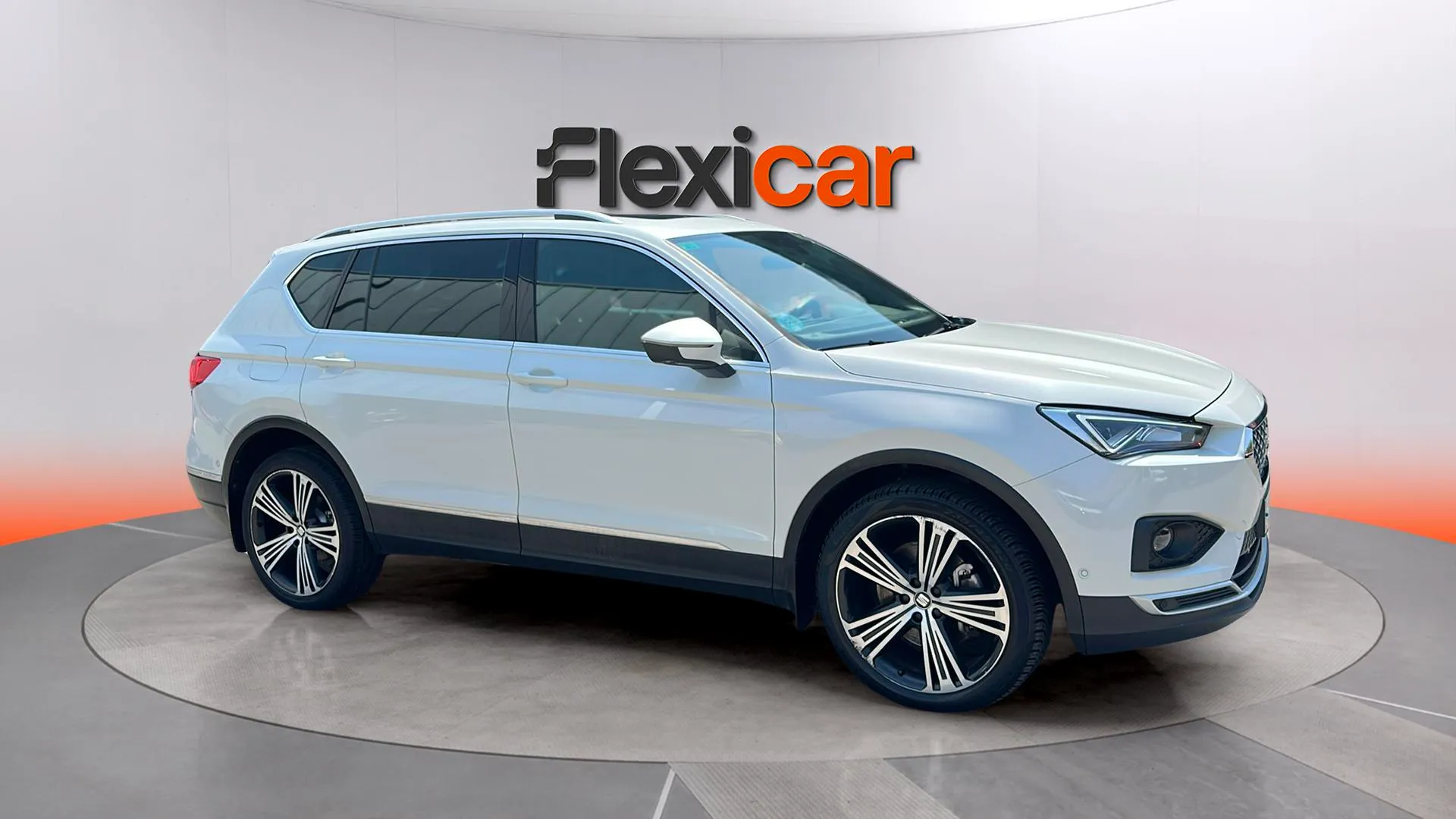 SEAT Tarraco 2.0 TDI 4Drive DSG Xcellence - foto 2