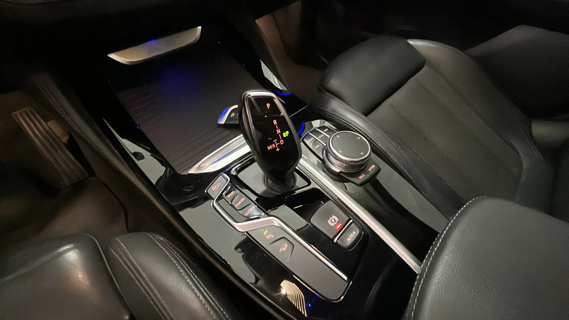 BMW X4 xDrive20d - foto 14