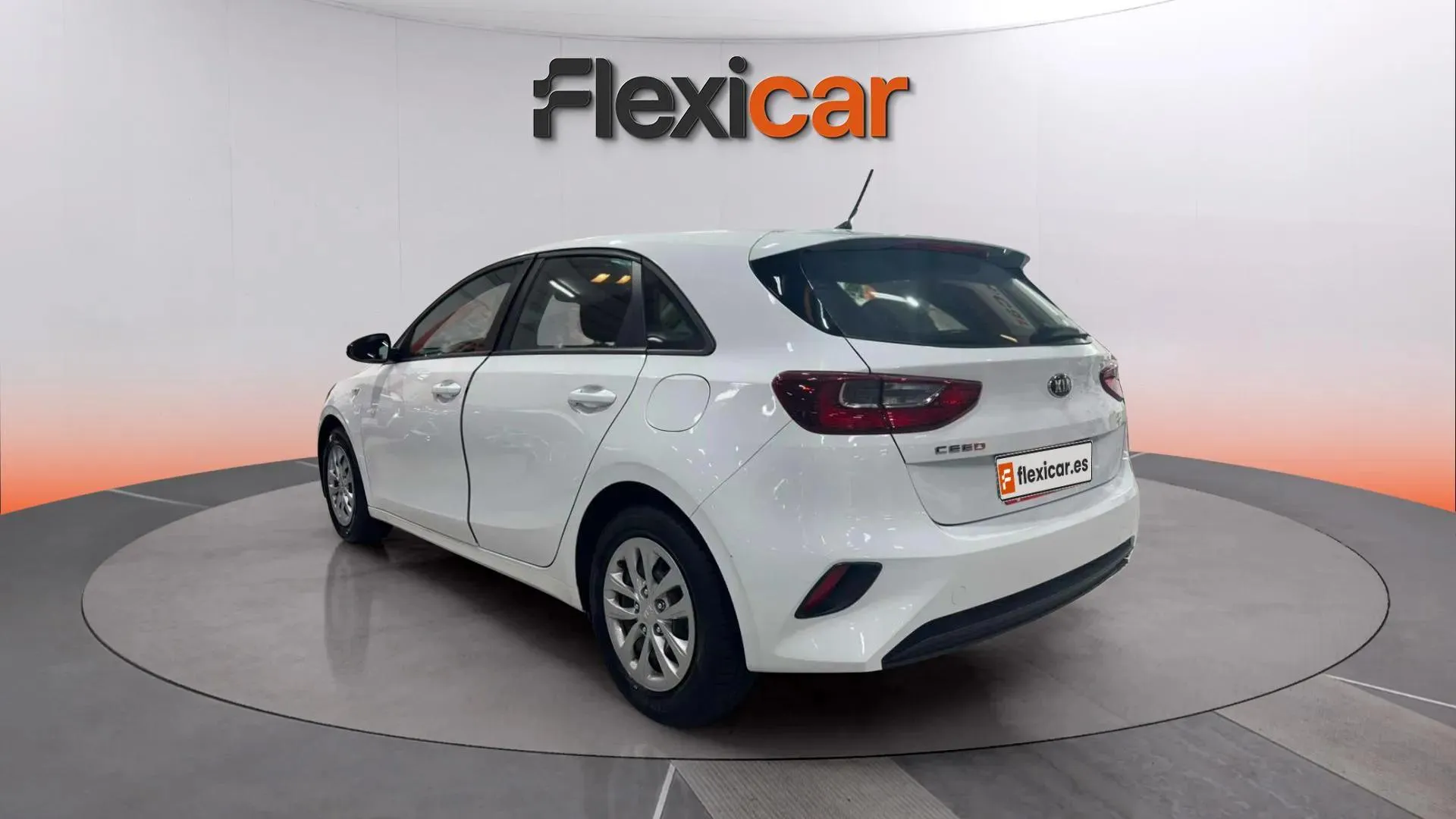 Kia Ceed 1.0 T-GDi - foto 4