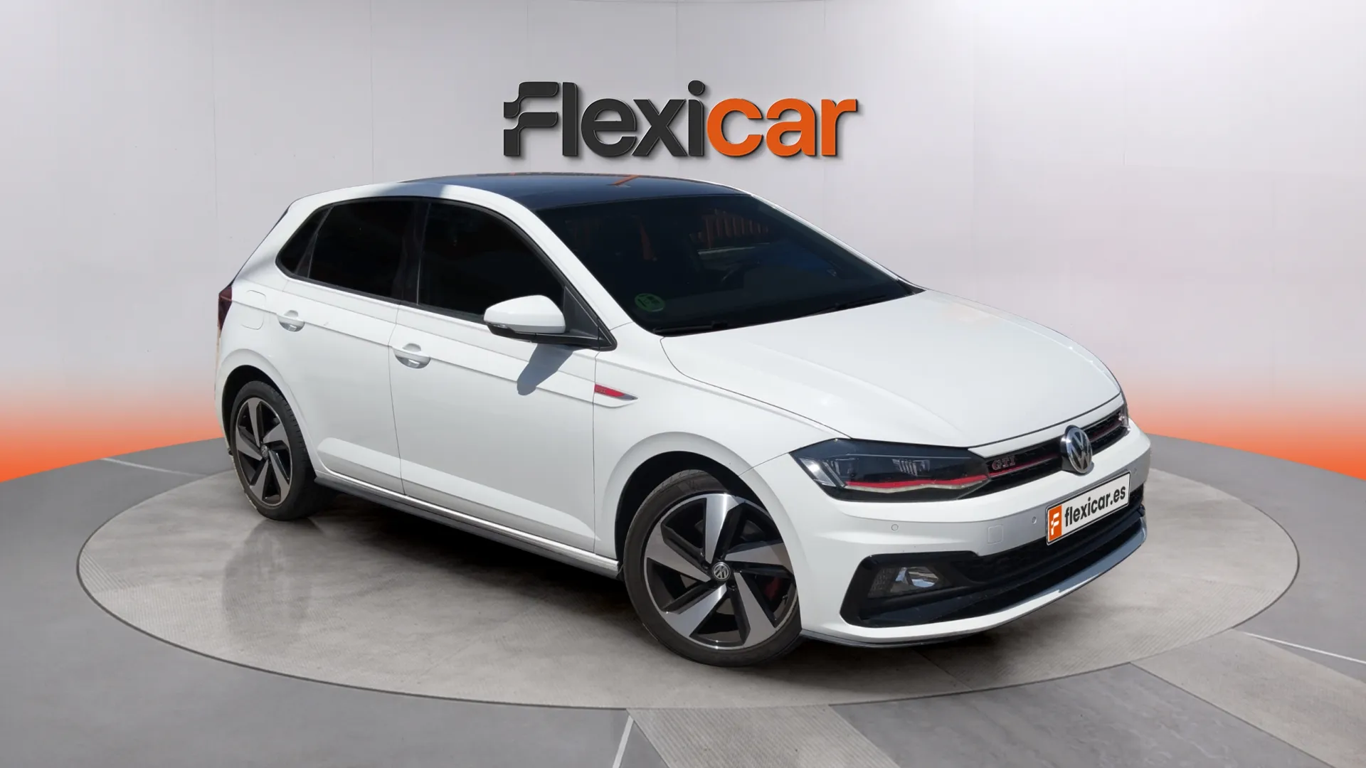 Volkswagen Polo GTI 2.0 TSI DSG - foto 1