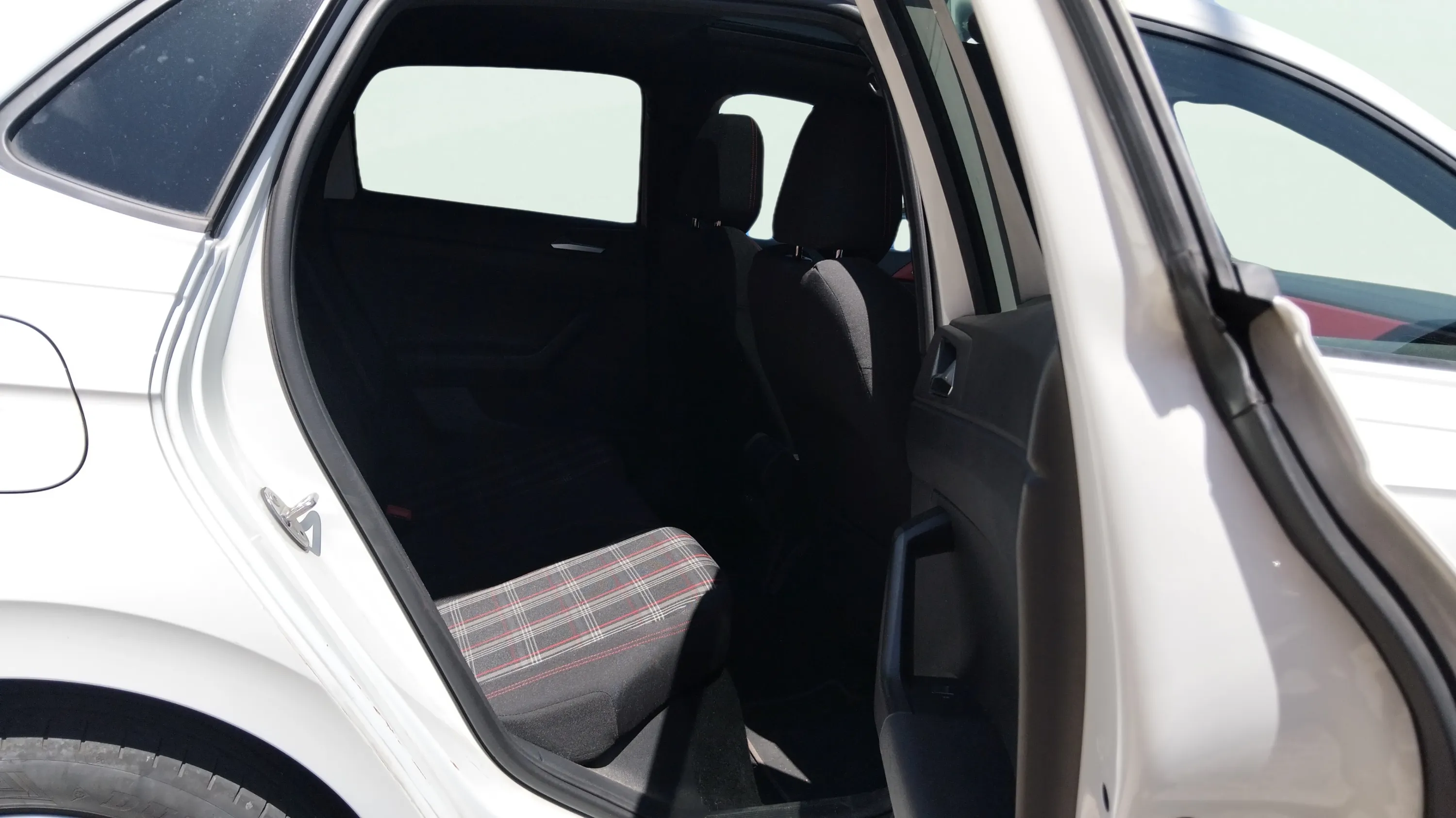 Volkswagen Polo GTI 2.0 TSI DSG - foto 20