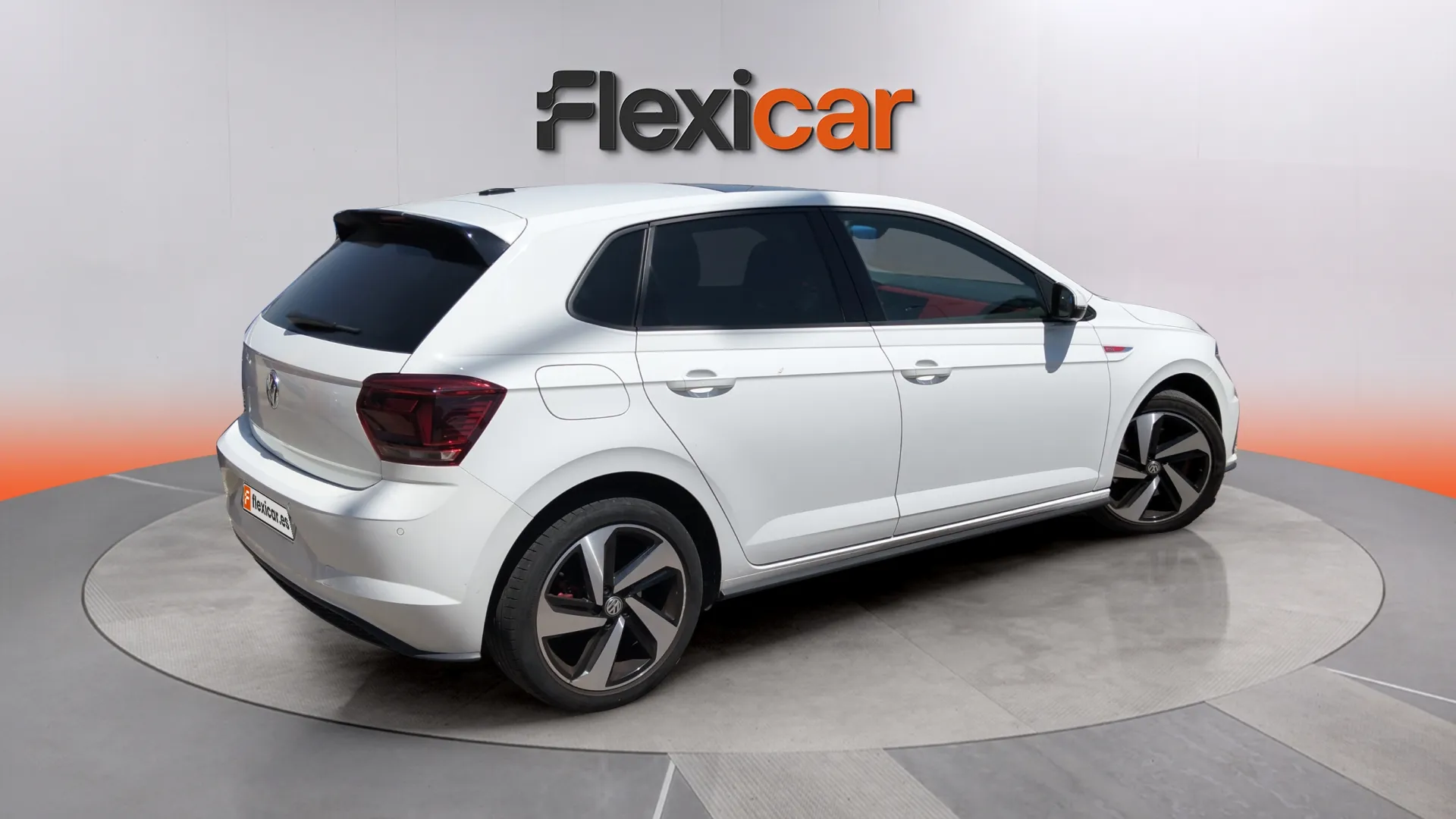 Volkswagen Polo GTI 2.0 TSI DSG - foto 5