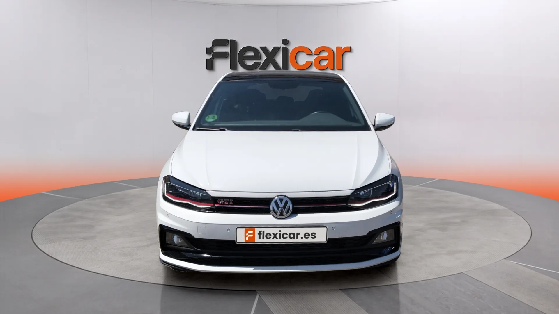 Volkswagen Polo GTI 2.0 TSI DSG - foto 2