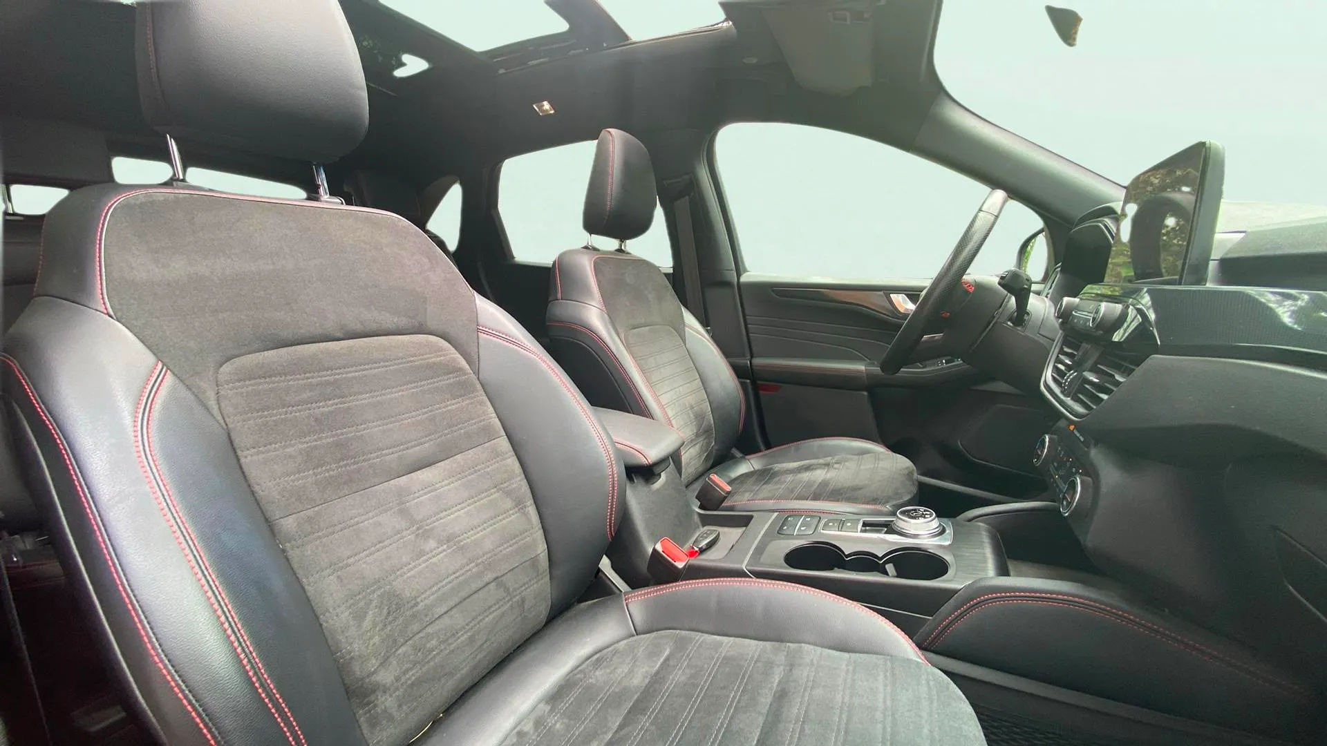 Ford Kuga ST-Line 2.5 Duratec Fhev - foto 12