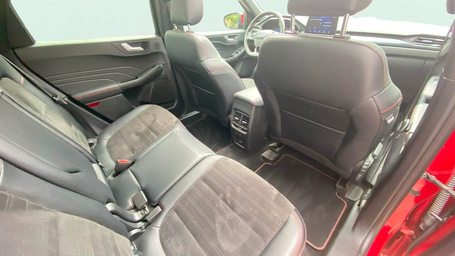Ford Kuga ST-Line 2.5 Duratec Fhev - foto 14