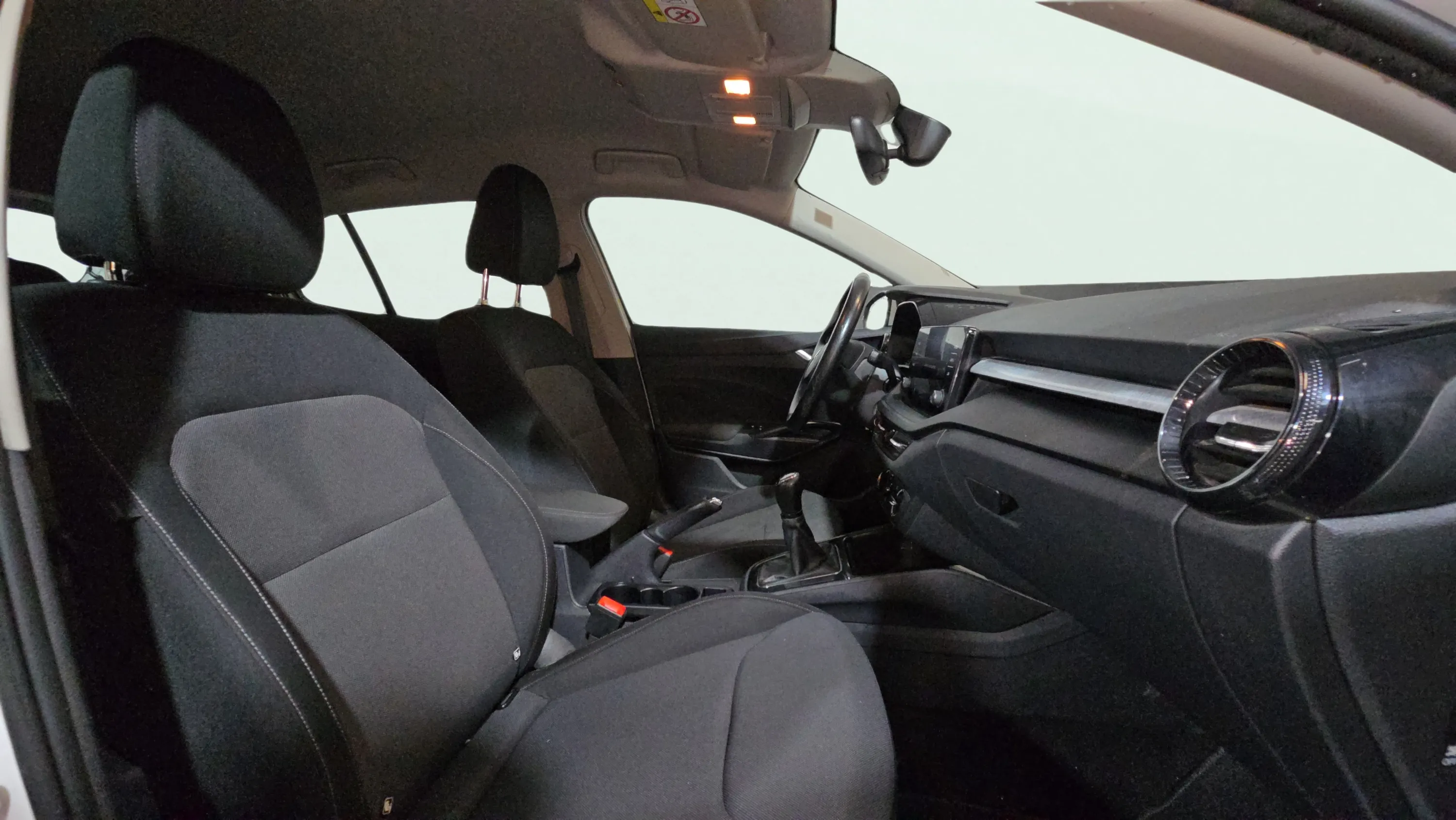Škoda Fabia 1.0 TSI Ambition - foto 18