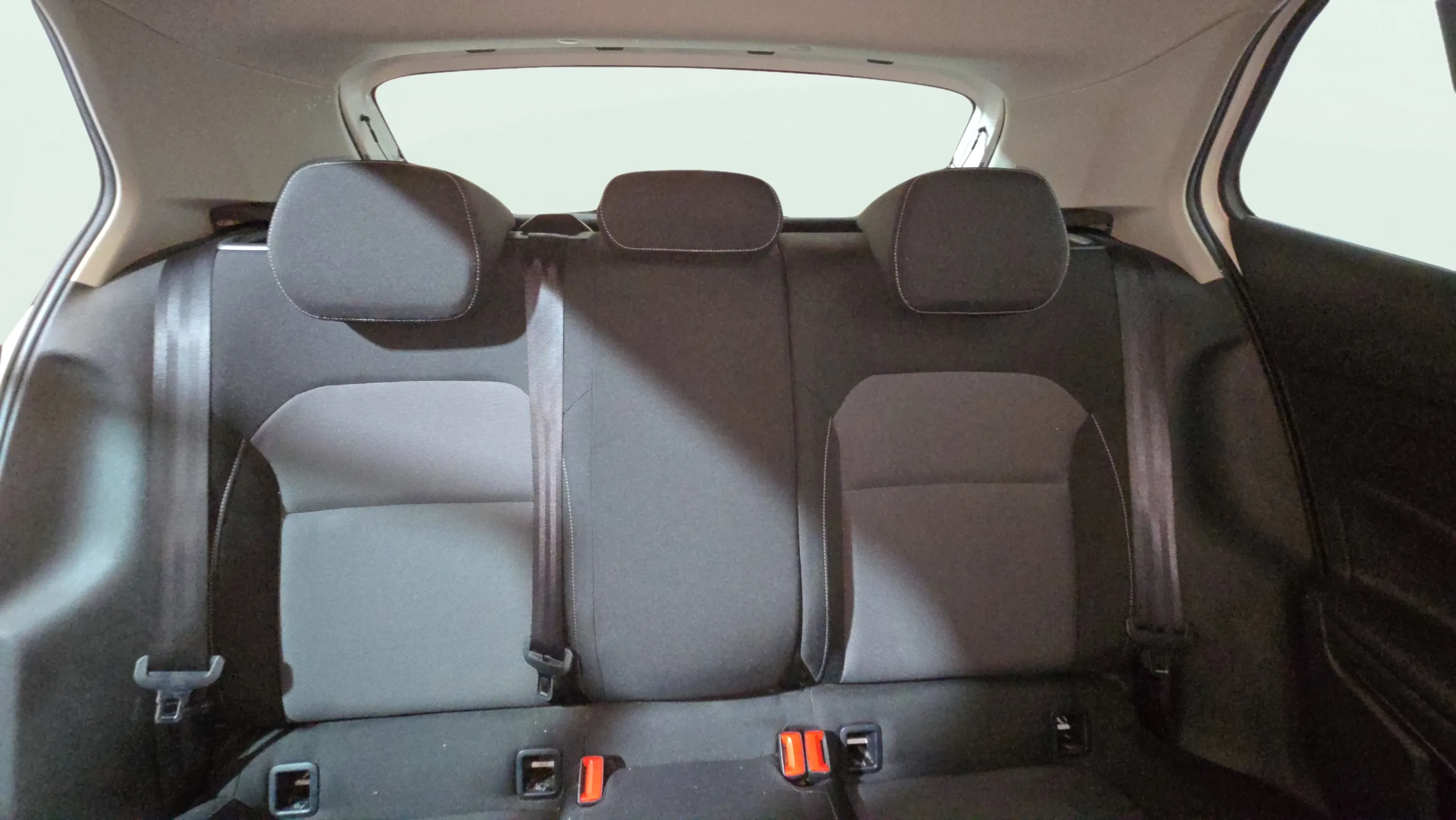 Škoda Fabia 1.0 TSI Ambition - foto 21