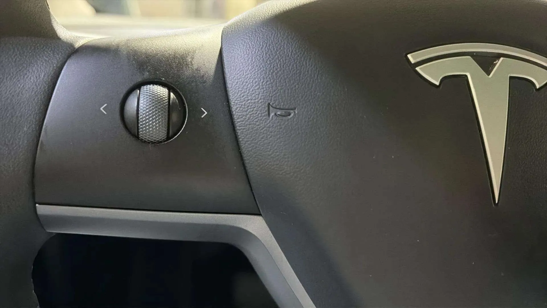 Tesla Model 3 RWD - foto 22