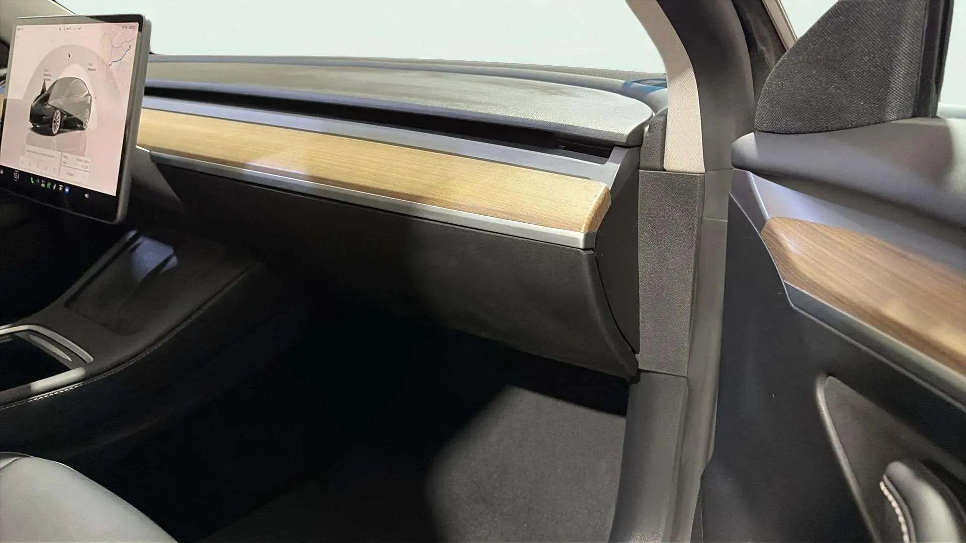 Tesla Model 3 RWD - foto 24