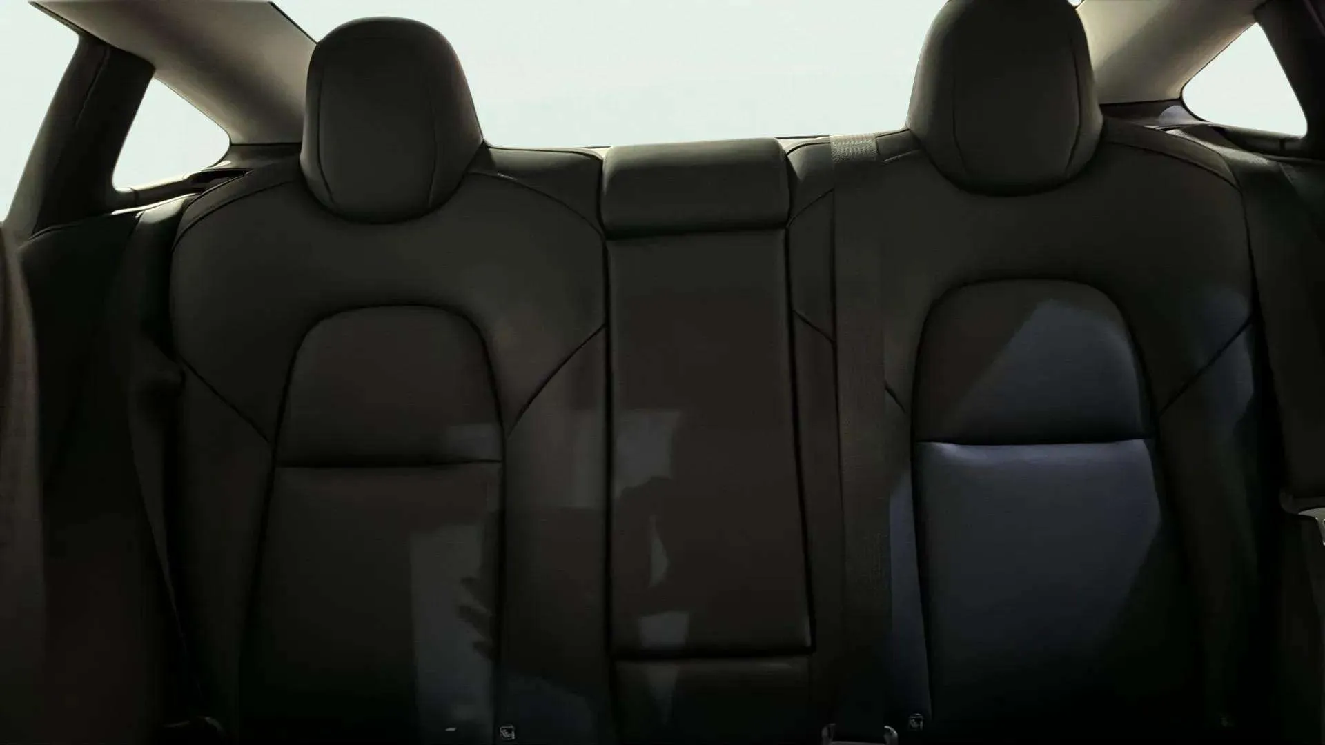 Tesla Model 3 RWD - foto 15
