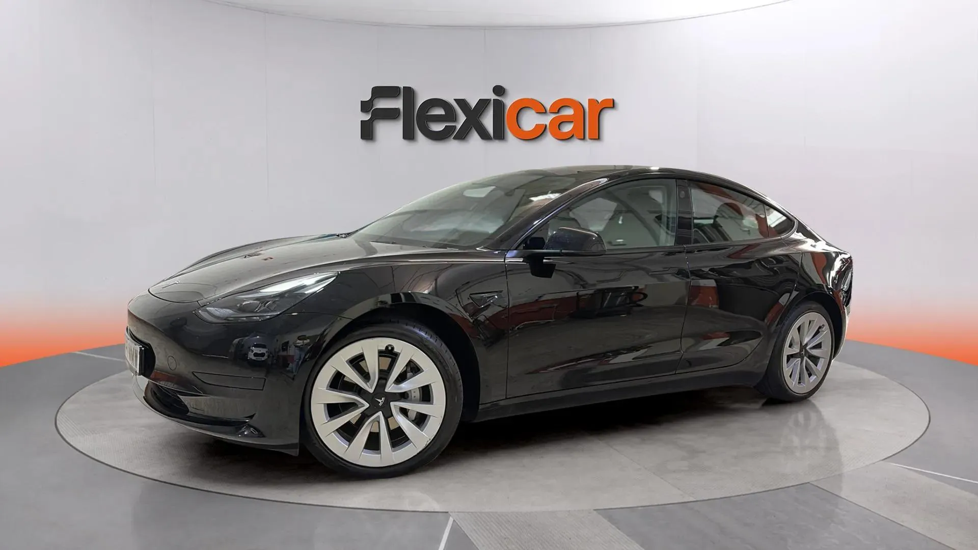 Tesla Model 3 RWD - foto 3
