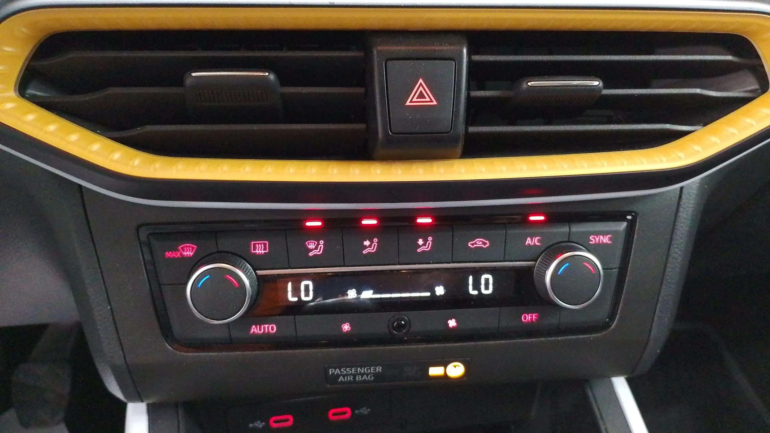 SEAT Arona 1.0 TSI Reference - foto 22