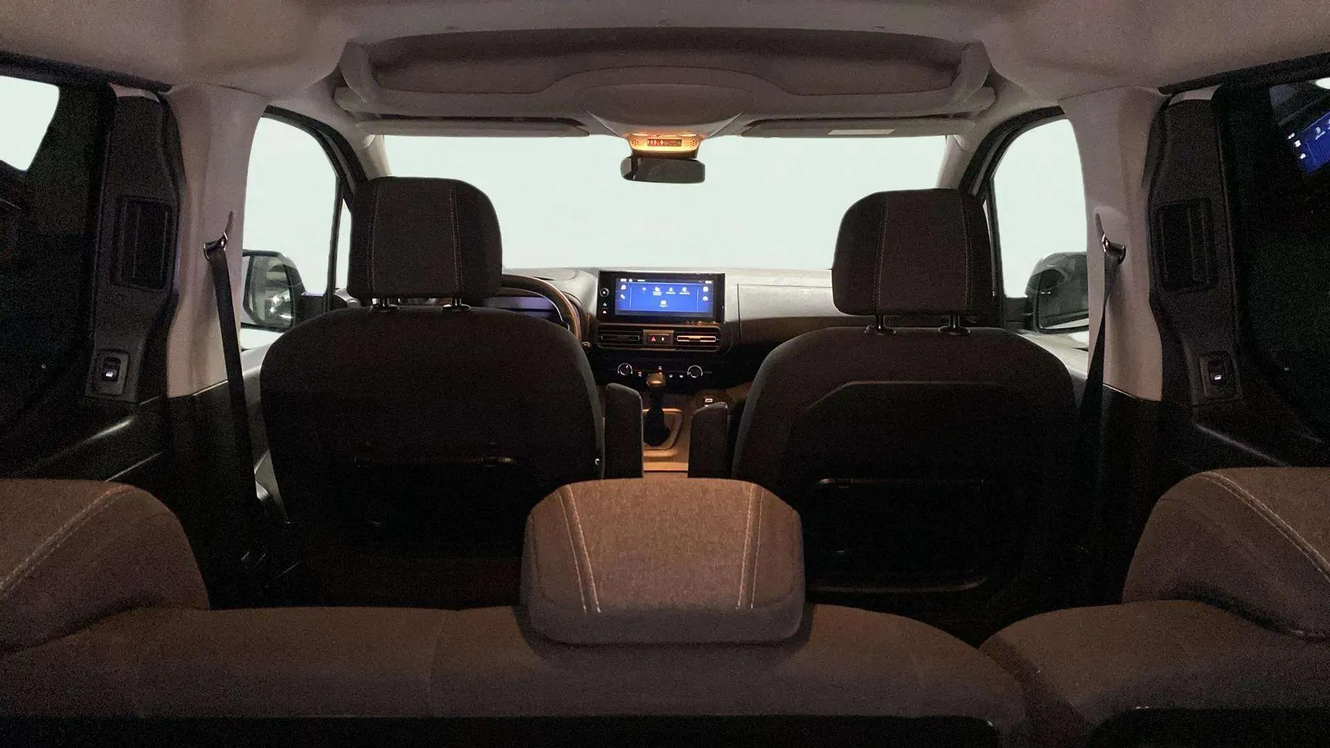 Opel Combo 1.5 Td MT6 €6.4 - foto 27