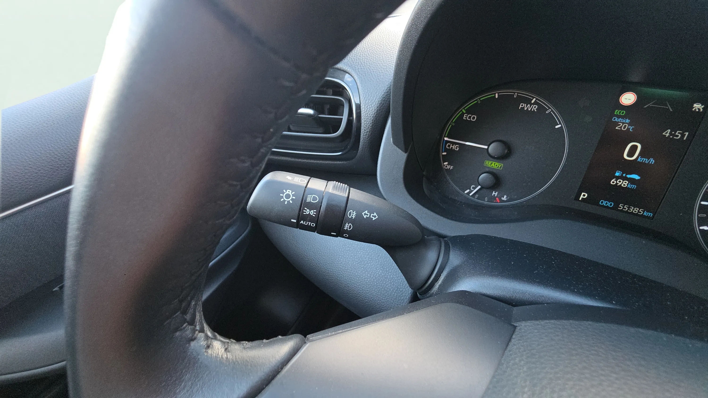 Toyota Yaris 1.5 120H Active Plus - foto 23