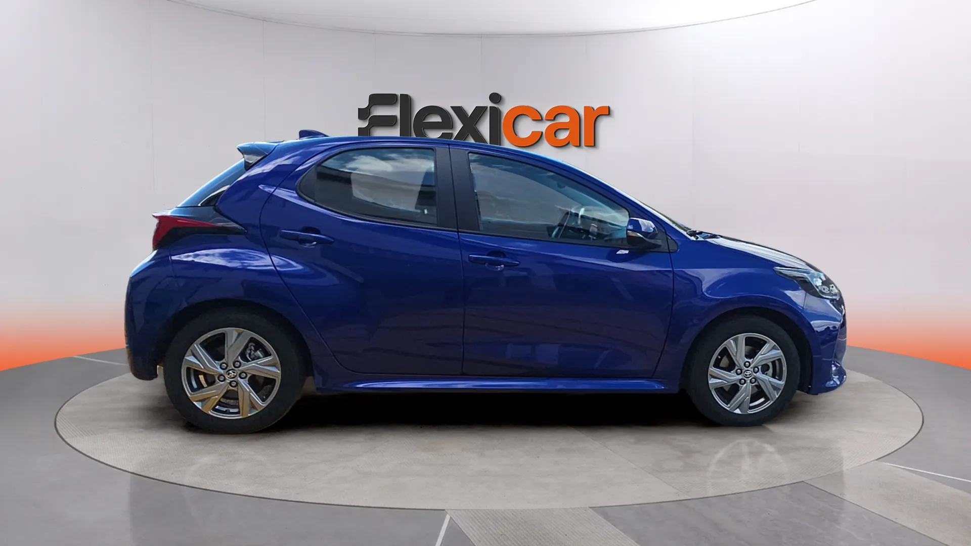 Toyota Yaris 1.5 120H Active Plus - foto 4