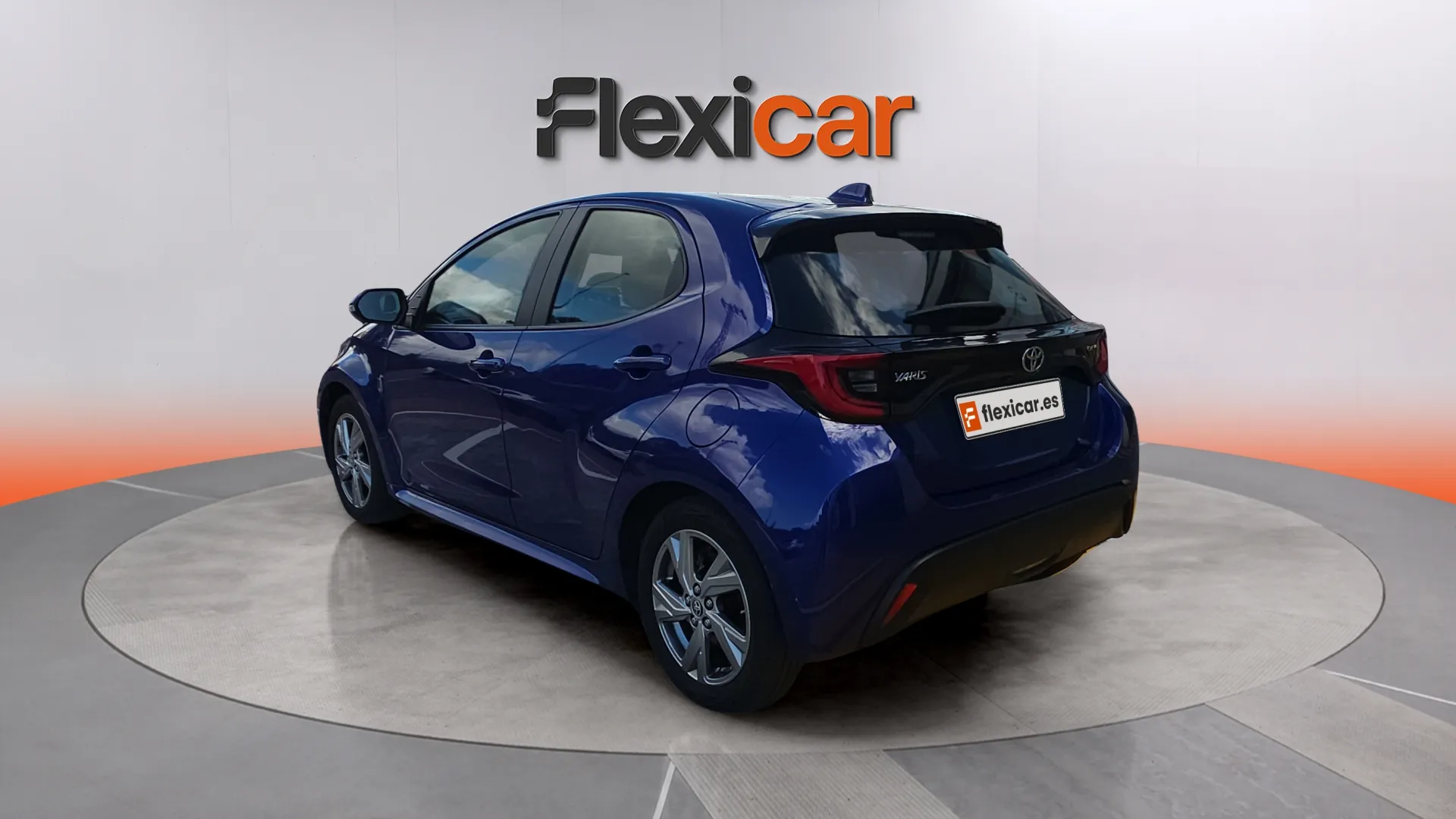 Toyota Yaris 1.5 120H Active Plus - foto 8