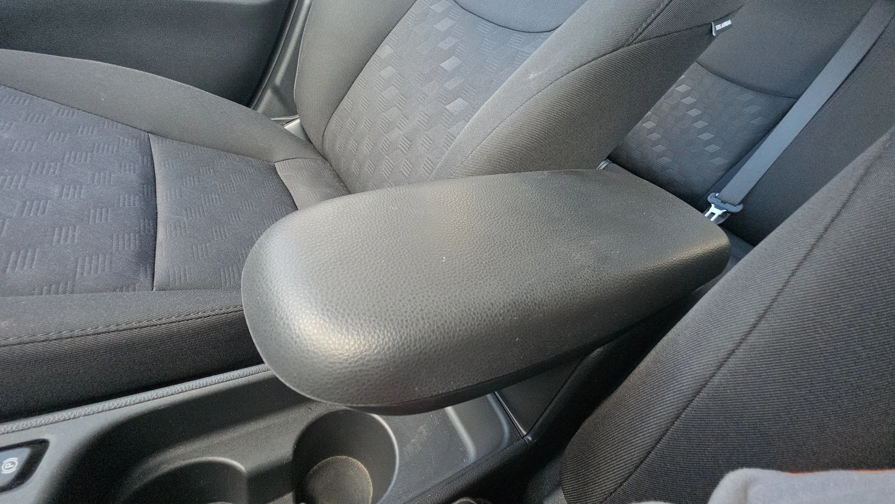 Toyota Yaris 1.5 120H Active Plus - foto 28