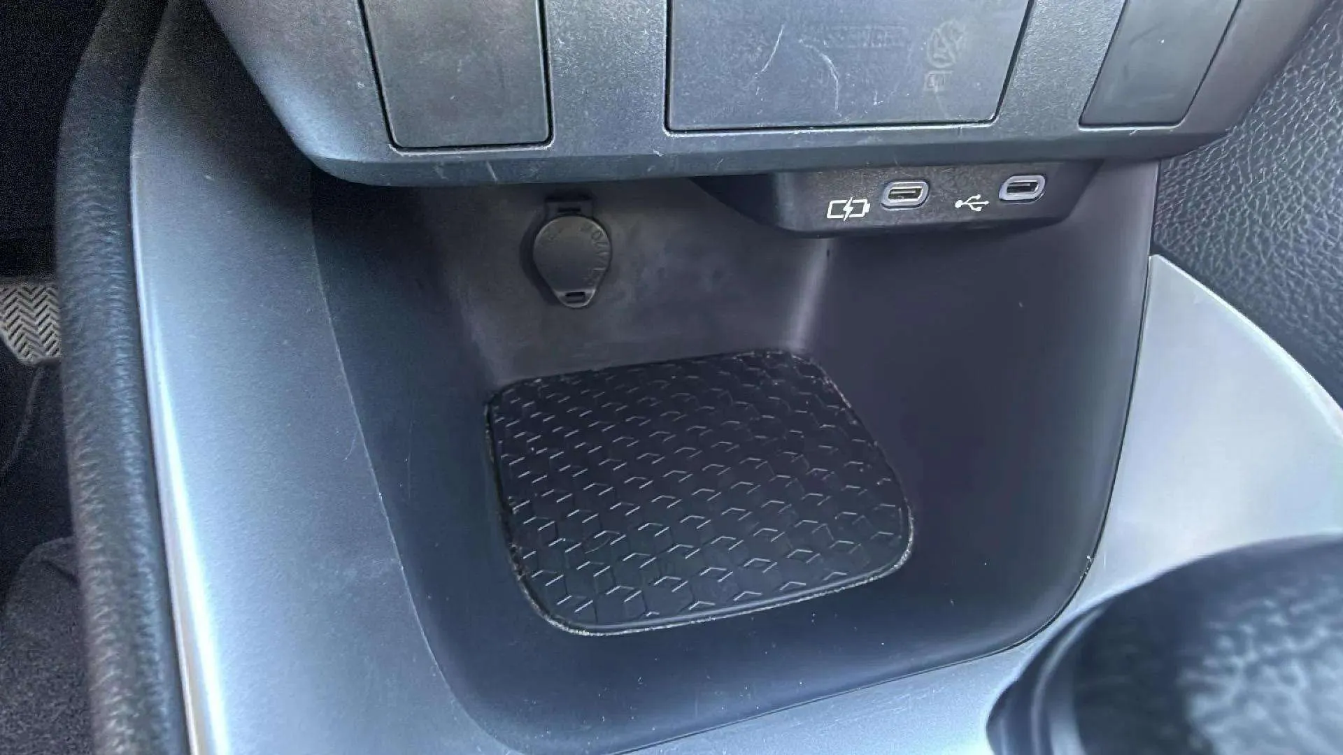 Toyota Yaris 1.5 120H Active Plus - foto 18