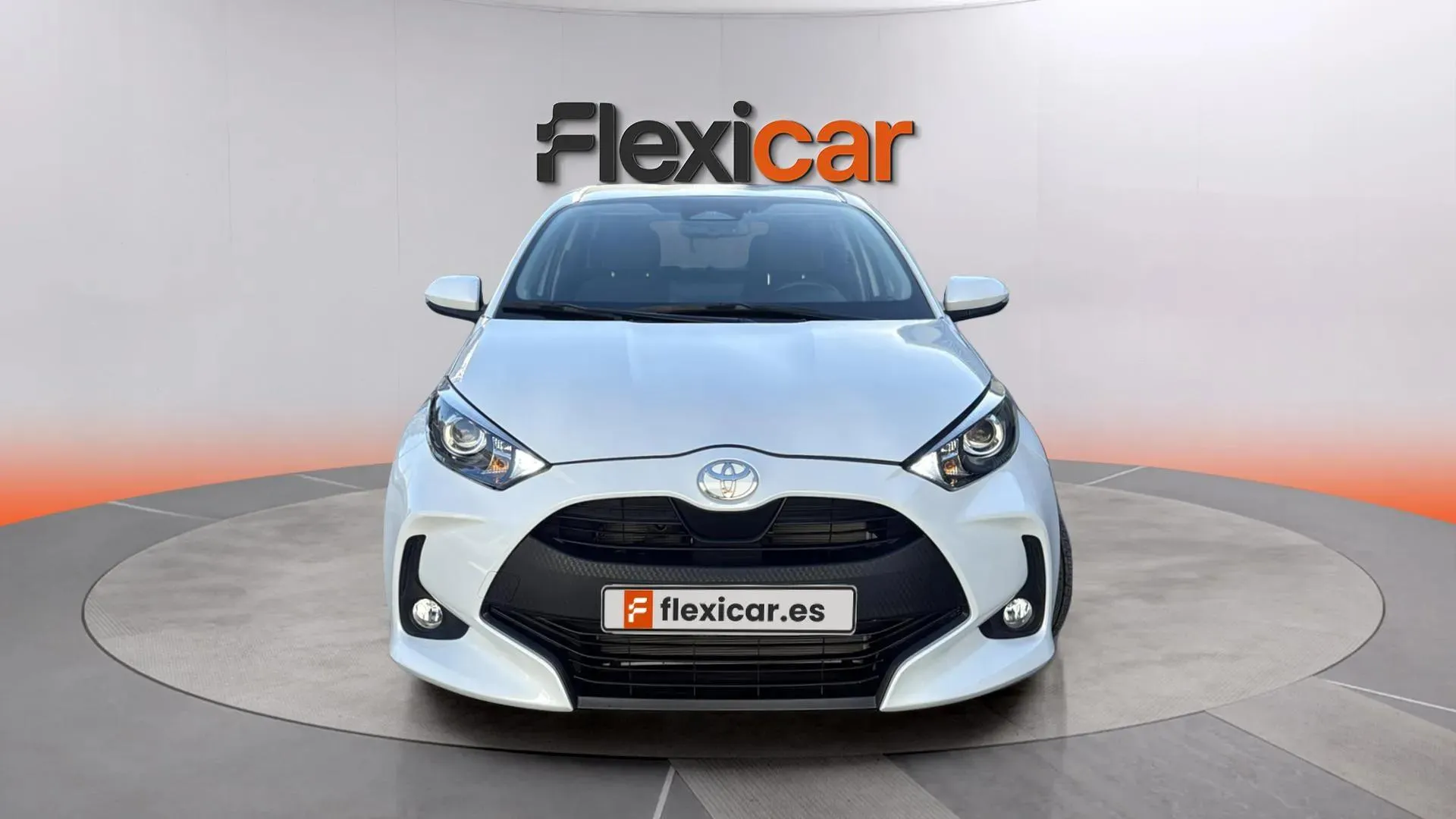 Toyota Yaris 1.5 120H Active Plus - foto 2
