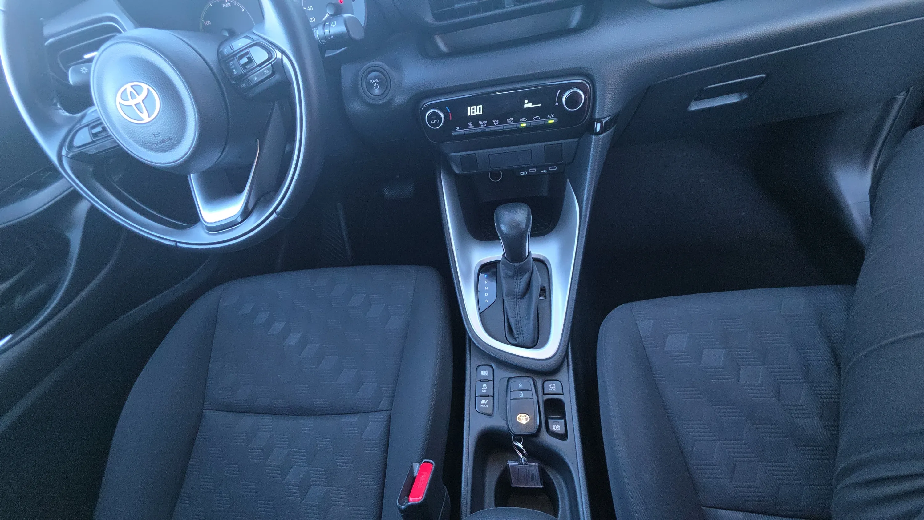 Toyota Yaris 1.5 120H Active Plus - foto 20
