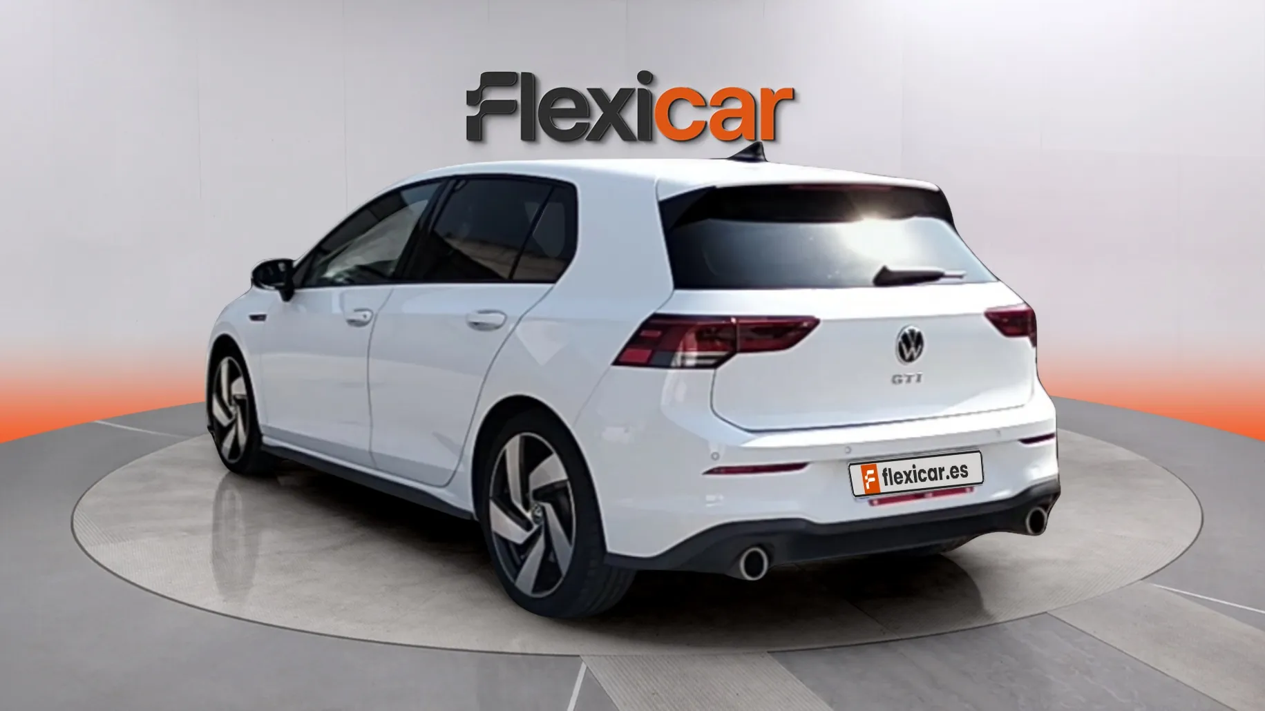 Volkswagen Golf GTI 2.0 TSI DSG - foto 5
