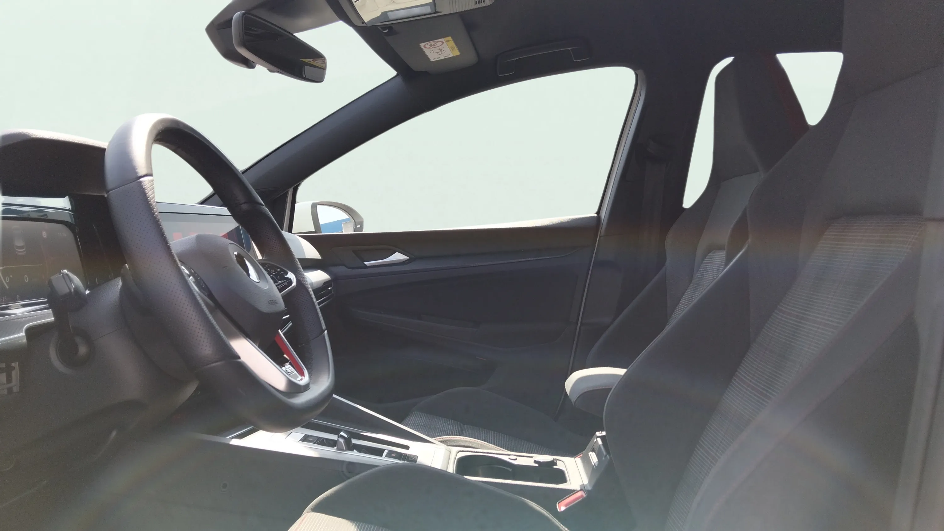 Volkswagen Golf GTI 2.0 TSI DSG - foto 15