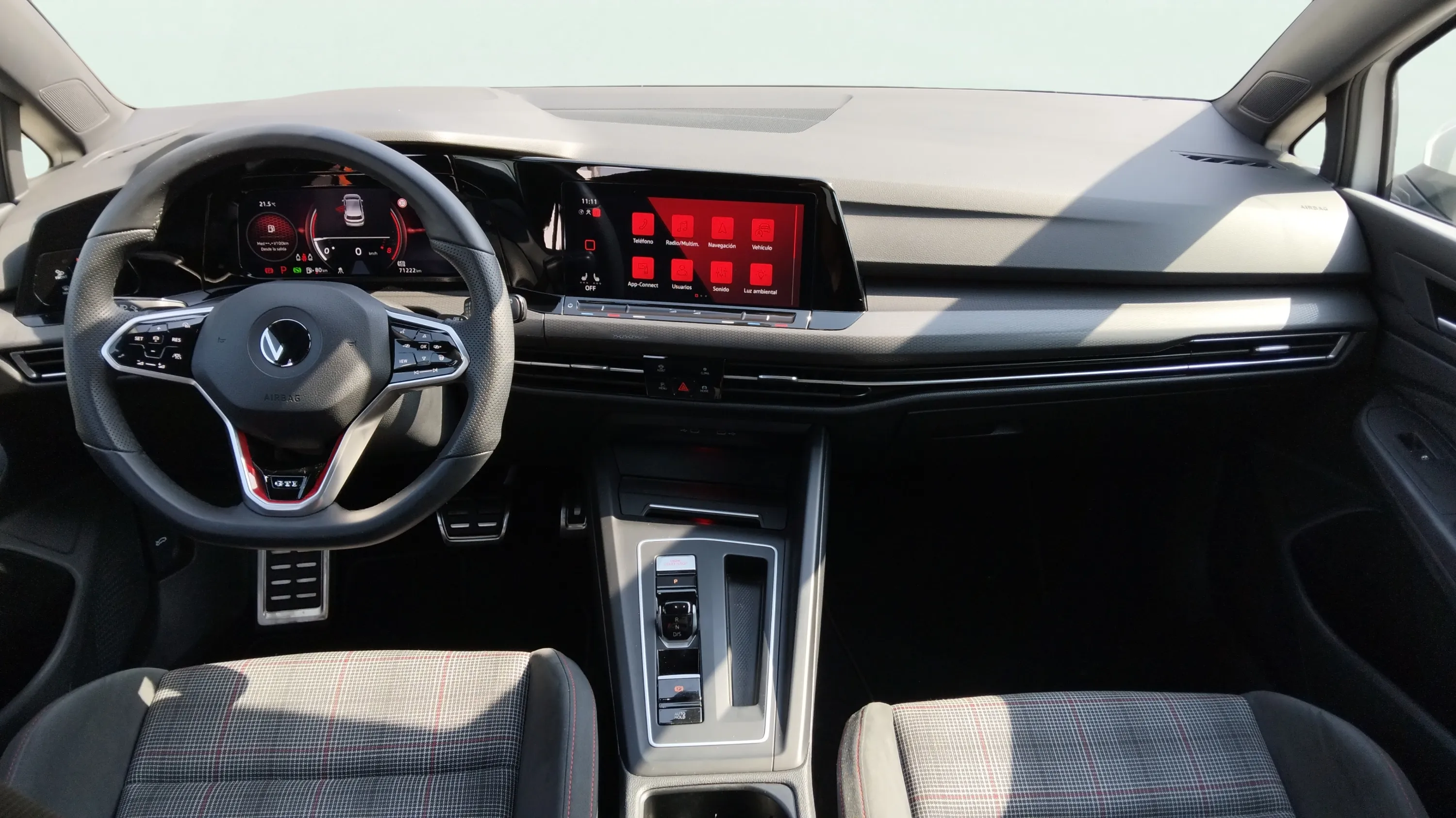Volkswagen Golf GTI 2.0 TSI DSG - foto 10