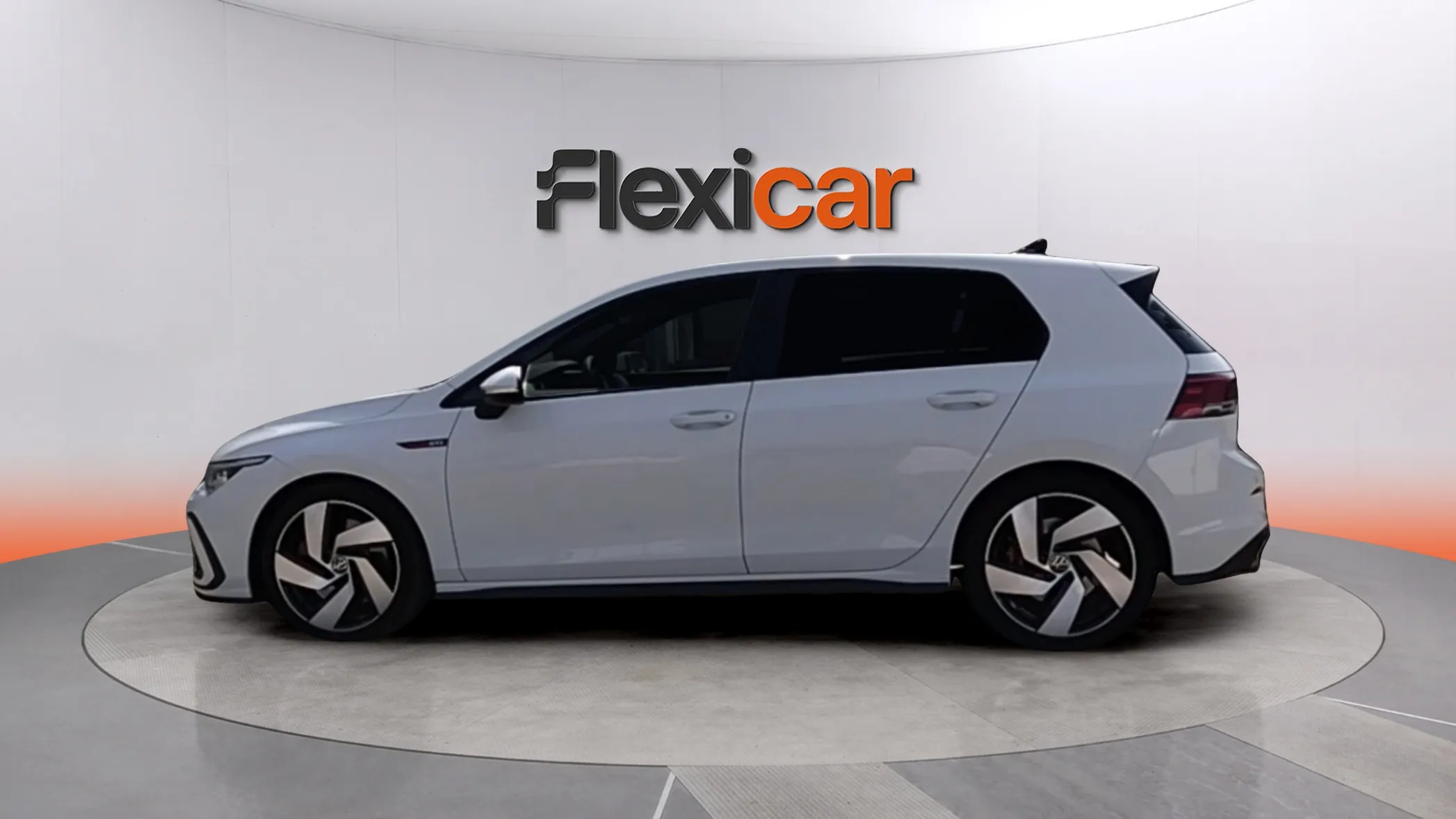 Volkswagen Golf GTI 2.0 TSI DSG - foto 4