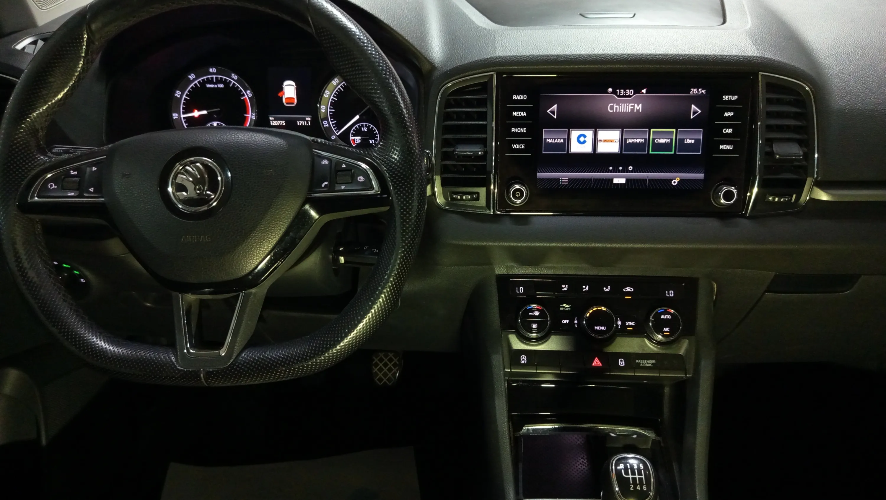 Škoda Karoq 1.0 TSI Ambition - foto 10