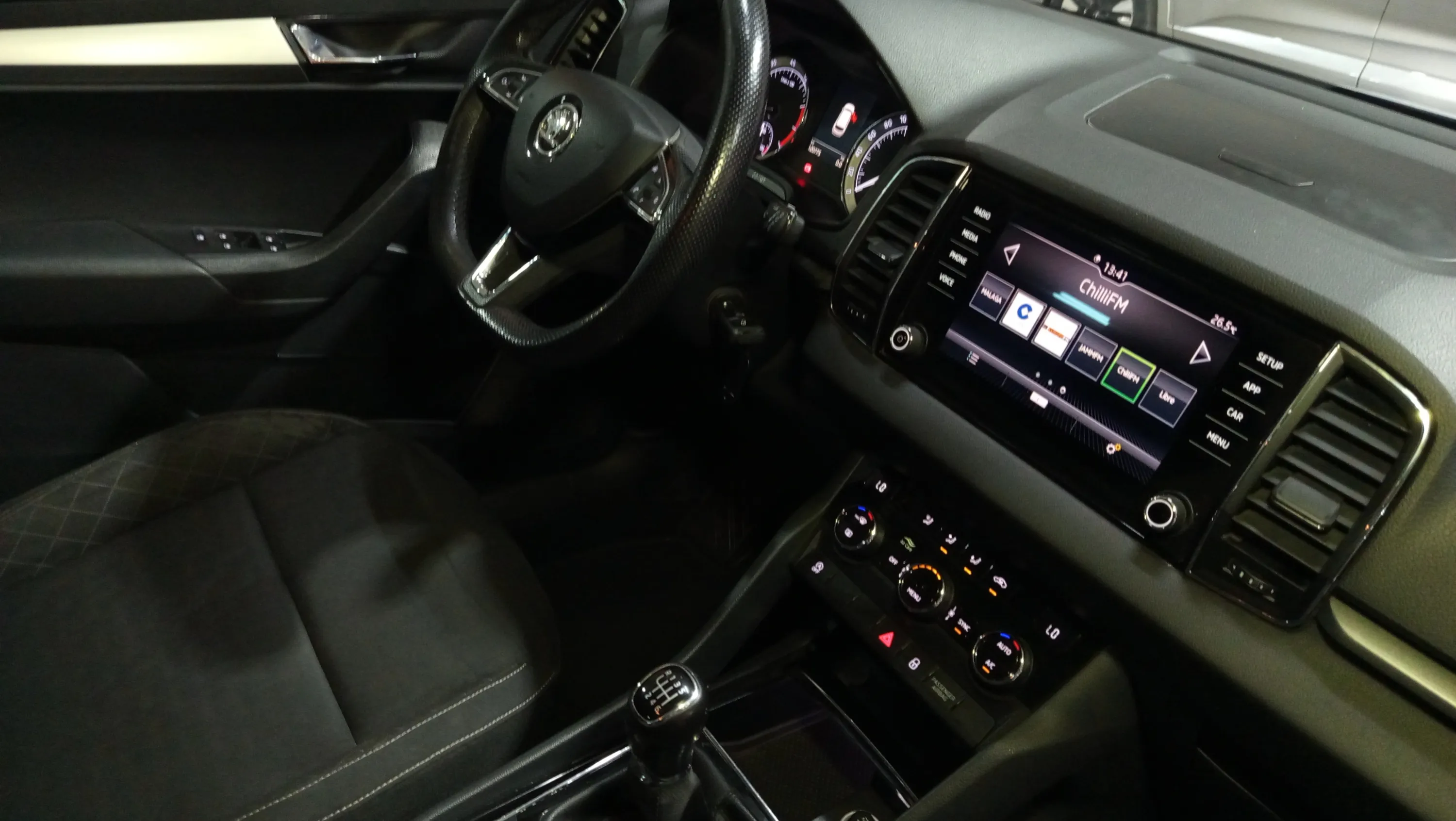Škoda Karoq 1.0 TSI Ambition - foto 23