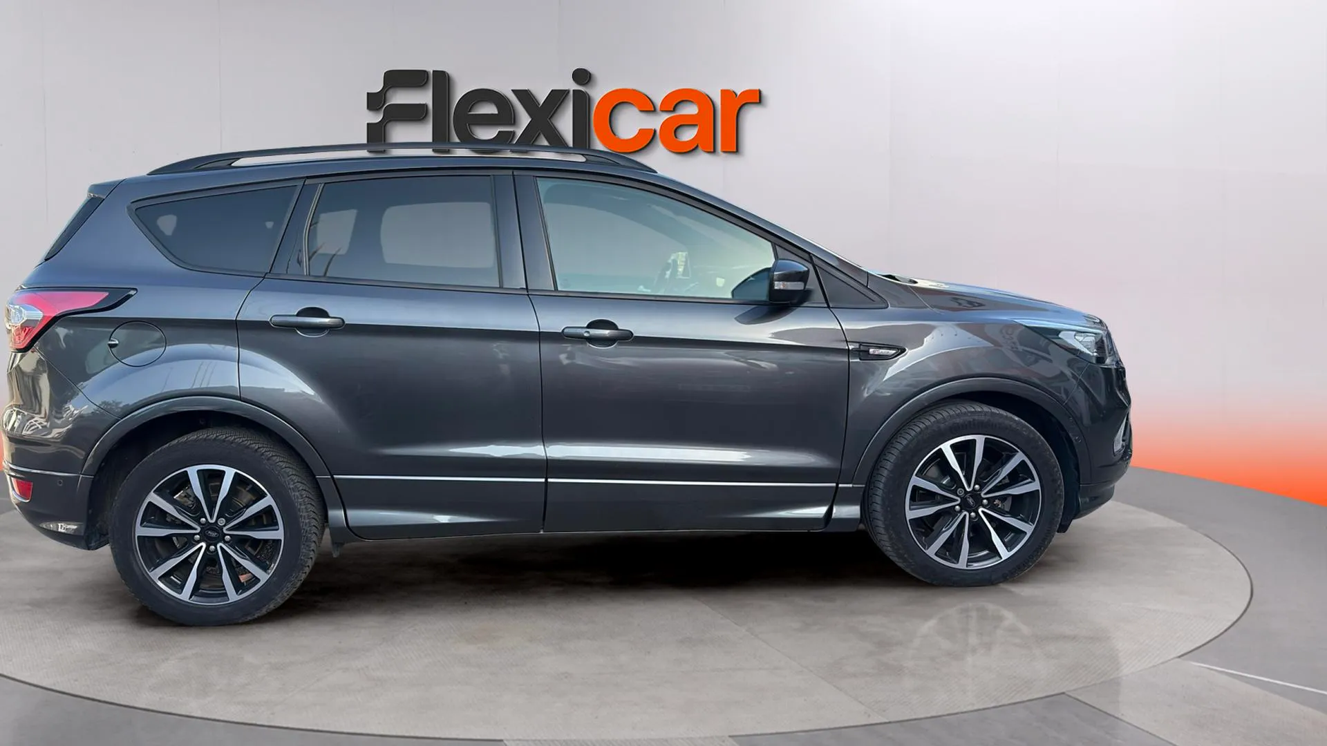Ford Kuga 2.0 TDCi 4x2 ST-Line - foto 4