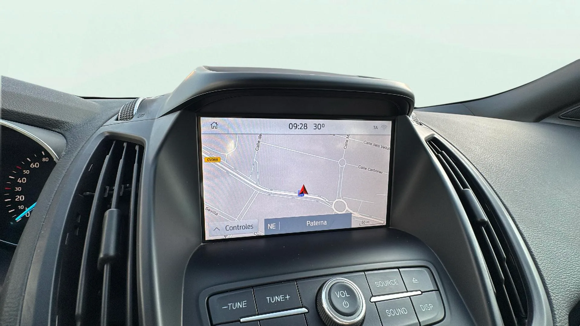 Ford Kuga 2.0 TDCi 4x2 ST-Line - foto 14