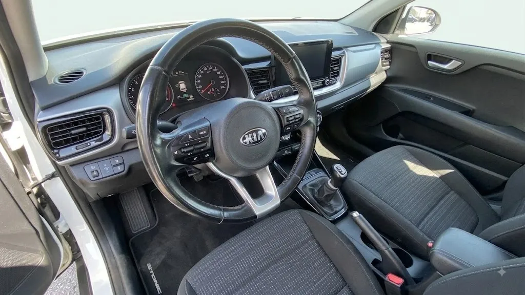 Kia Stonic 1.0 T-GDi MHEV iMT Concept - foto 9