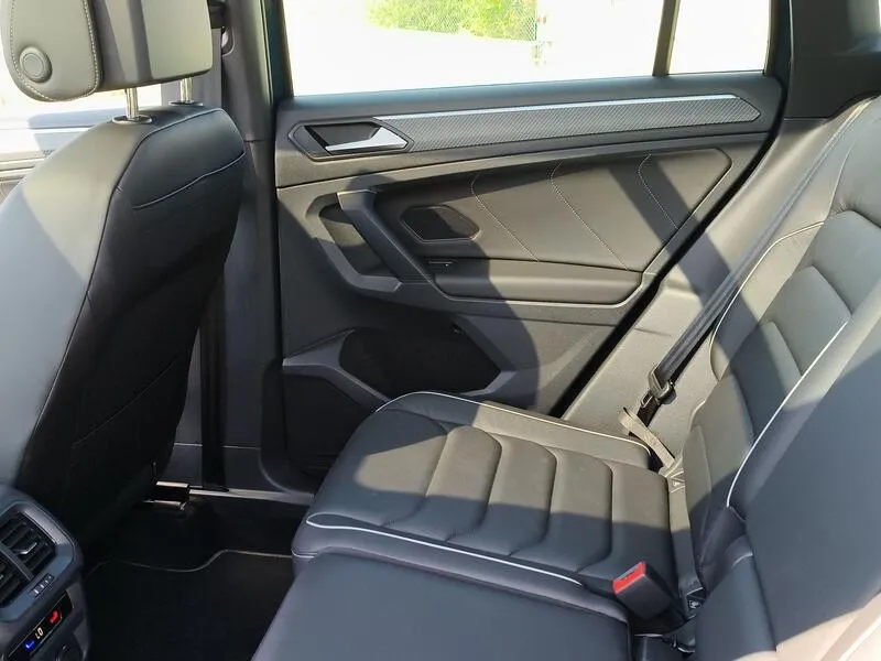 Volkswagen Tiguan R-Line 2.0 TDI - foto 33