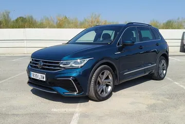 volkswagen tiguan r line 20 tdi 150cv diesel automatica arval loeches 903000000277771