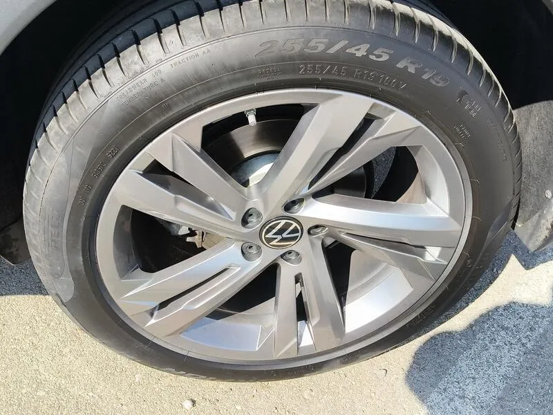 Volkswagen Tiguan R-Line 2.0 TDI - foto 48