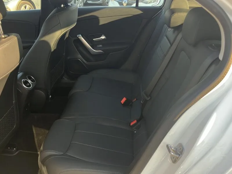Mercedes-Benz Clase A A180 - foto 17