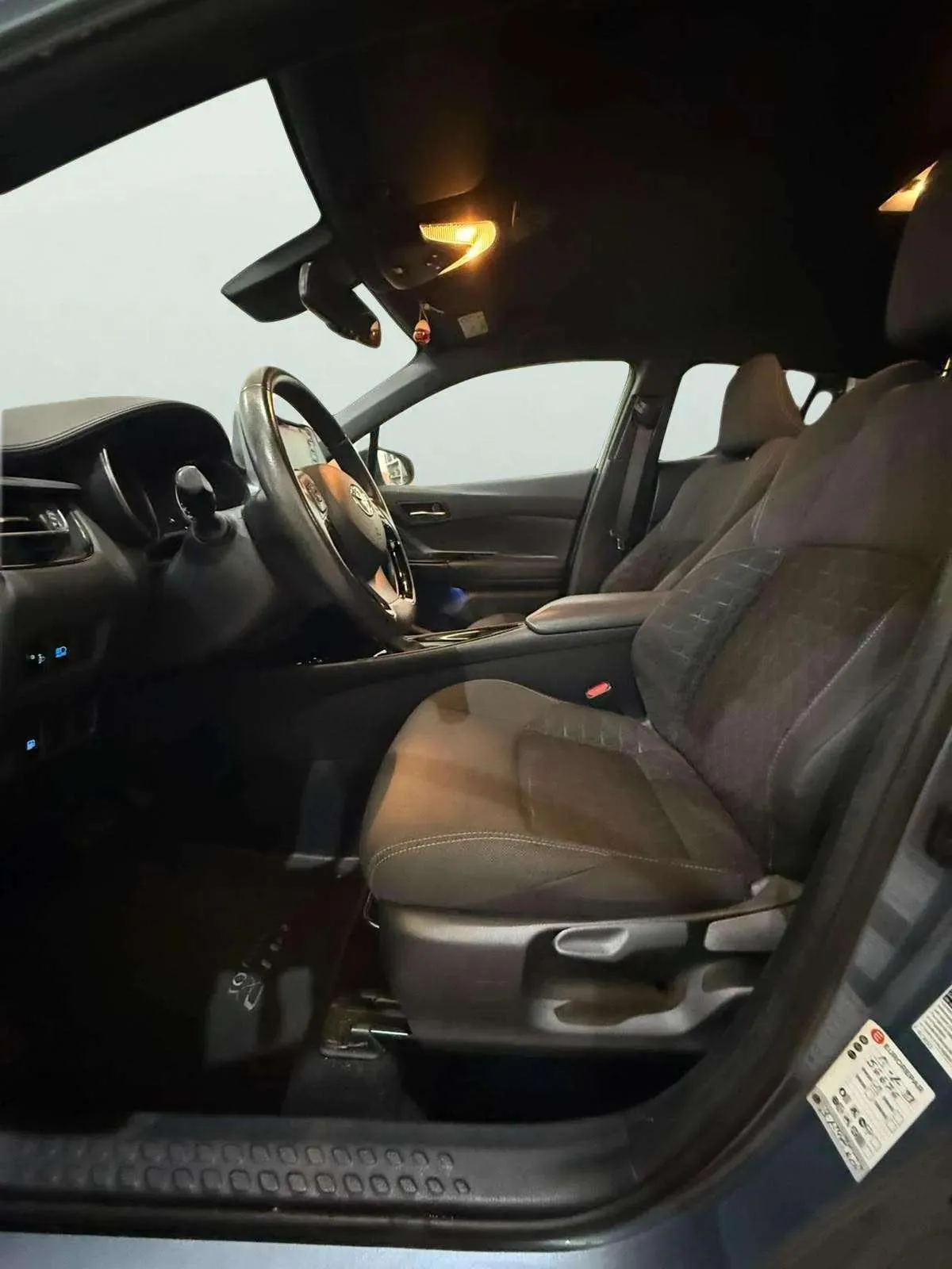 Toyota C-HR 1.8 125H Active - foto 9