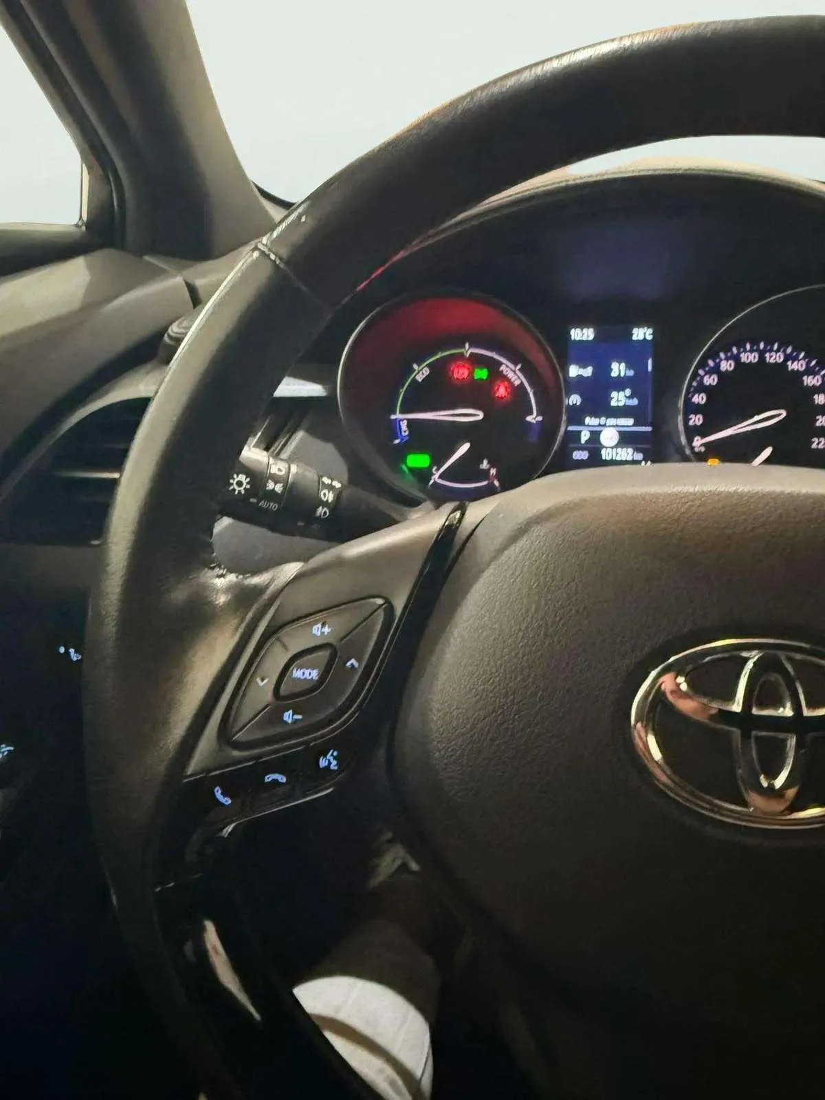 Toyota C-HR 1.8 125H Active - foto 14