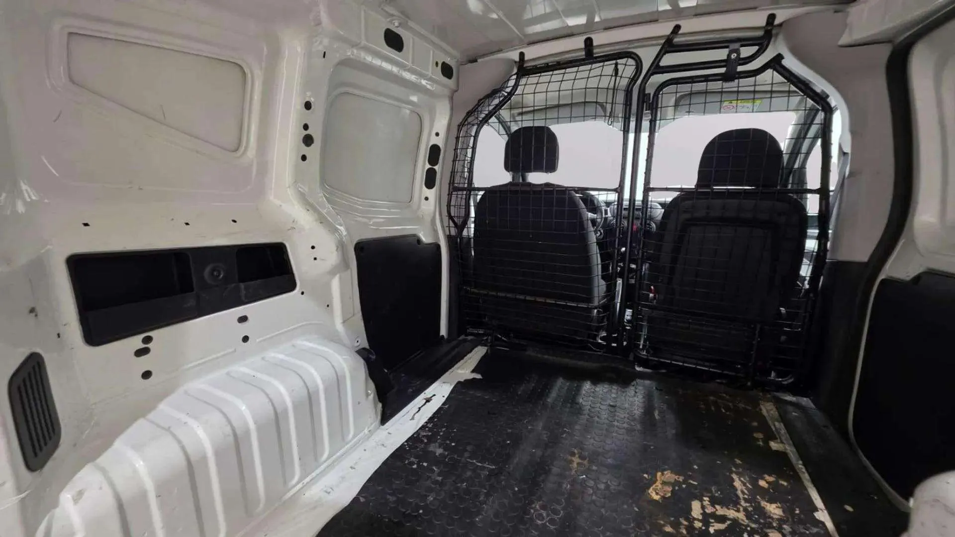Fiat Fiorino Cargo Adventure 1.3 Mjet E5+ - foto 10